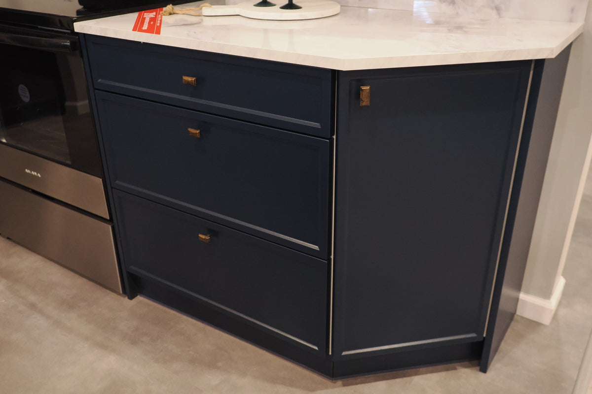 Wren Shaker Navy Blue Kitchen Corner