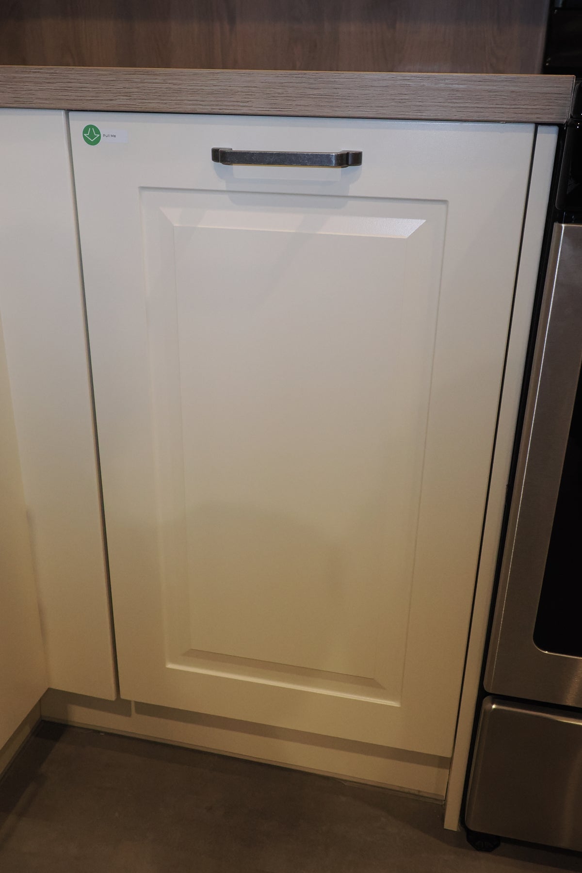 Wren Architect Cream Matte Kitchen