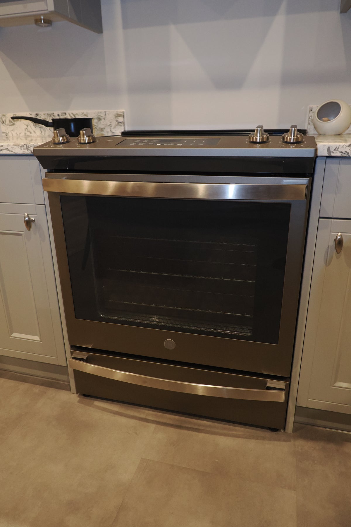 Wren Country Juratek Ash Gray Matte Kitchen