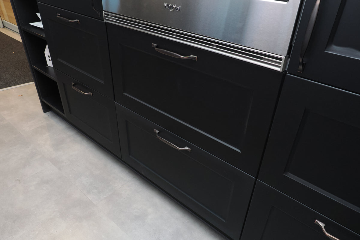 Wren Shaker Chelsea Juratek Black Kitchen with Island