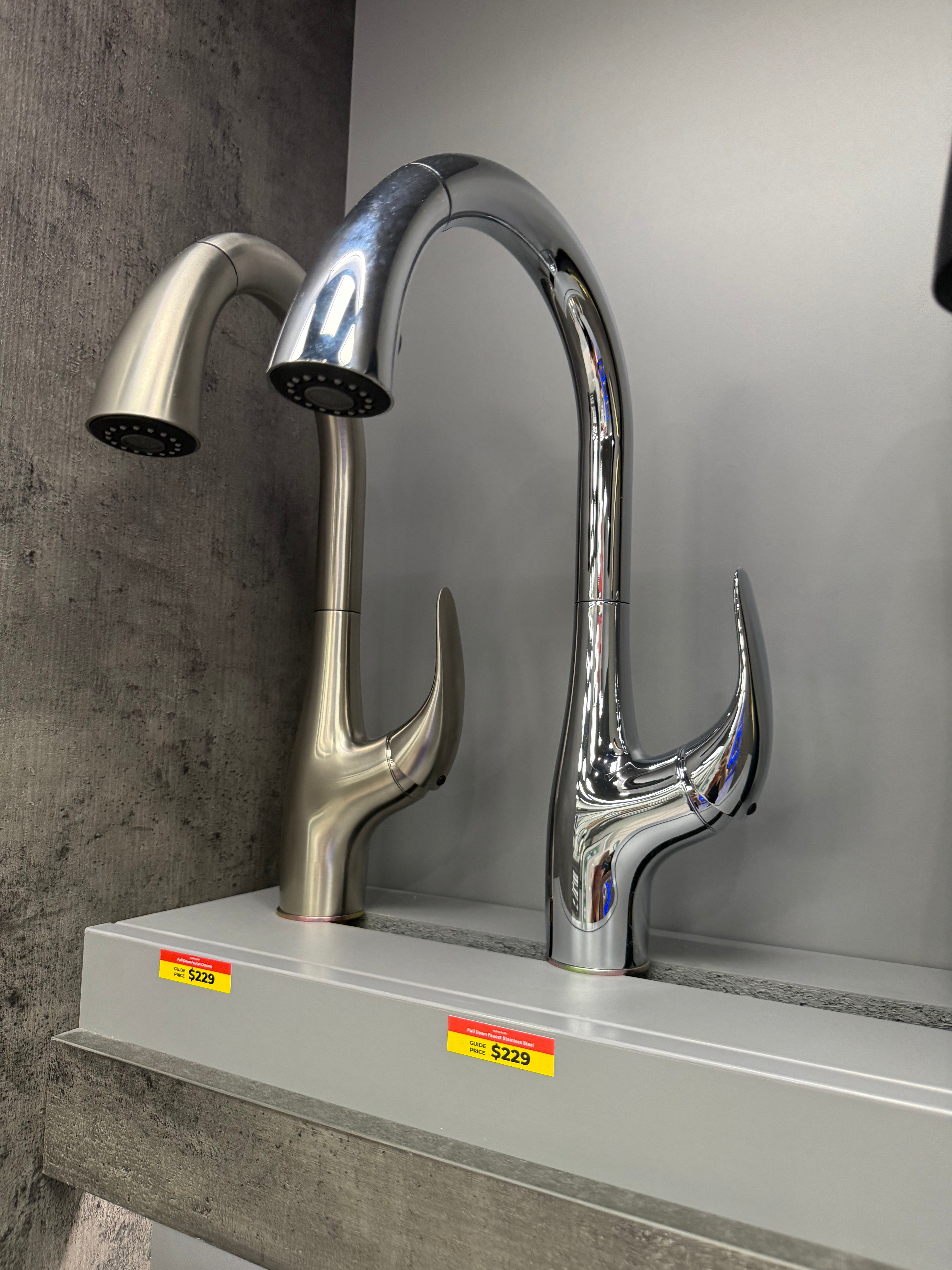 Single Lever Pull Down Kitchen Faucet in Polished Chrome