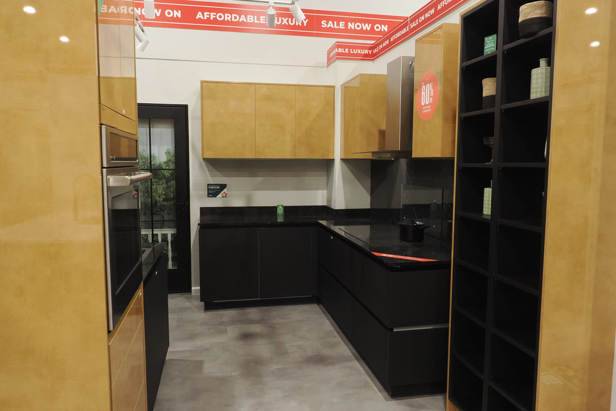 Wren Milano Ultra Kitchen with Cafe Appliances
