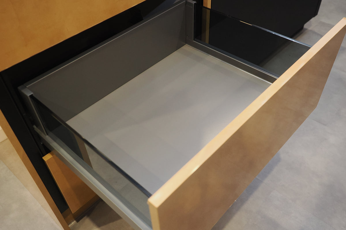 Wren Milano Ultra Kitchen with Cafe Appliances
