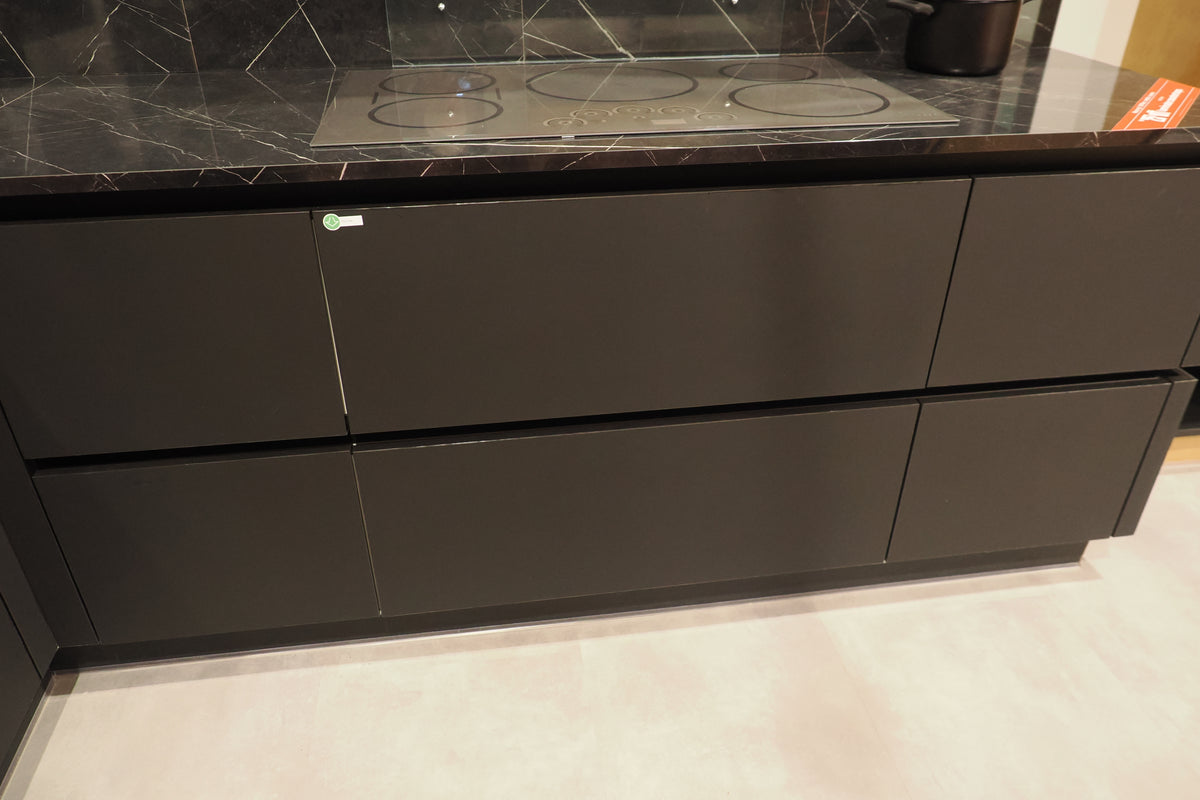 Wren Milano Ultra Kitchen with Cafe Appliances