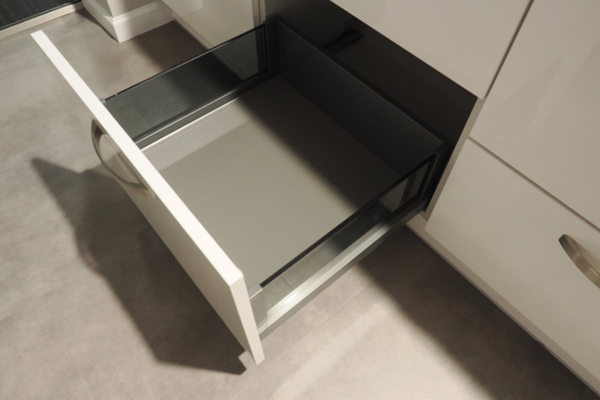 Wren White Gloss Kitchen with Appliances