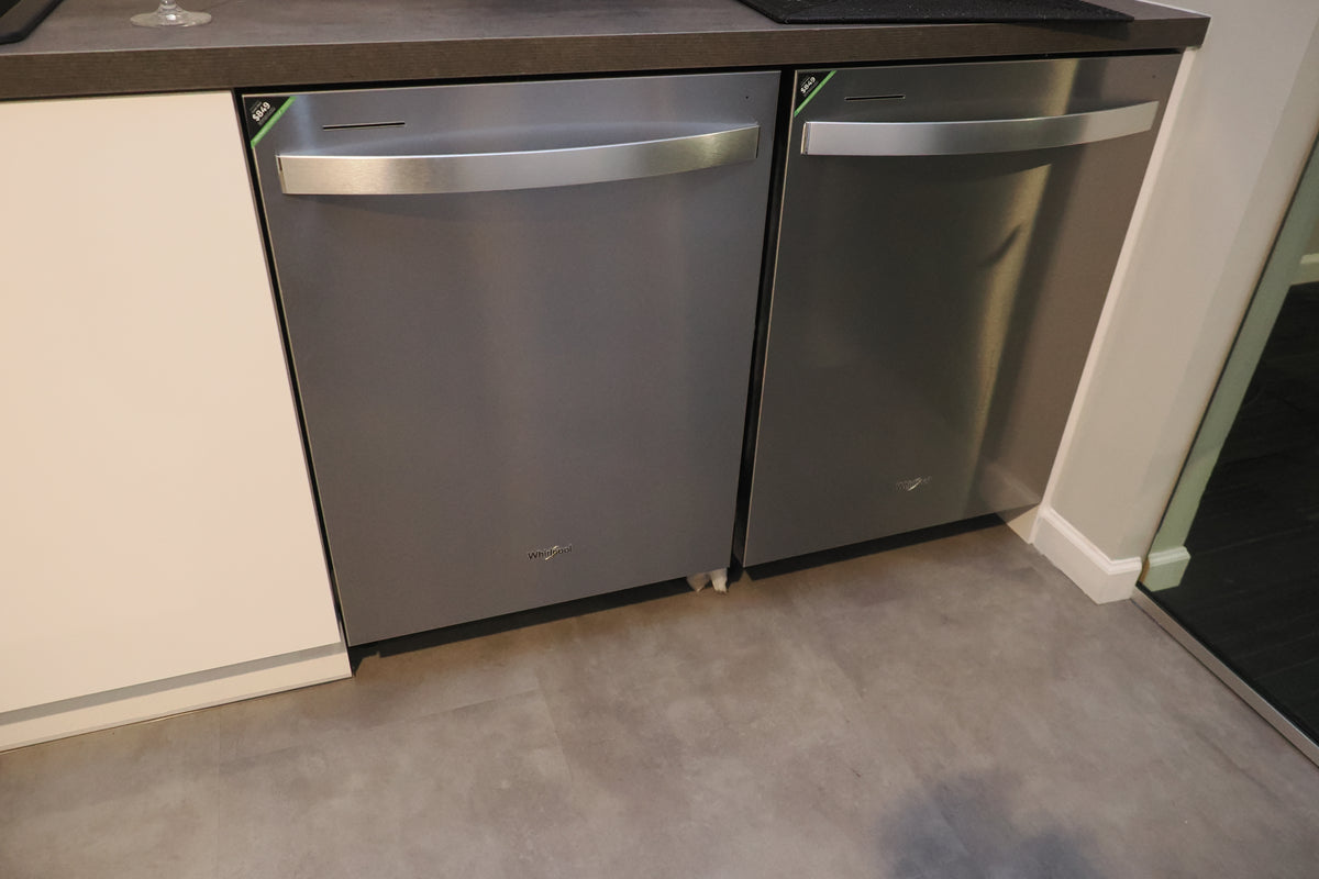 Wren White Gloss Kitchen with Appliances