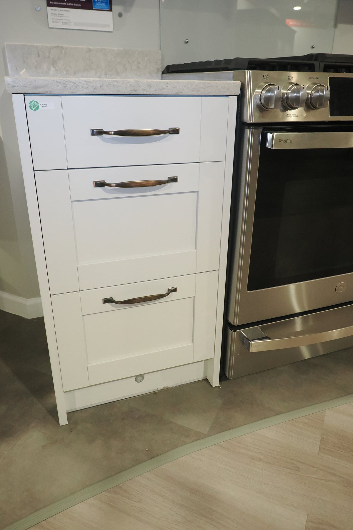 Wren Shaker Chalk White Matte Kitchen