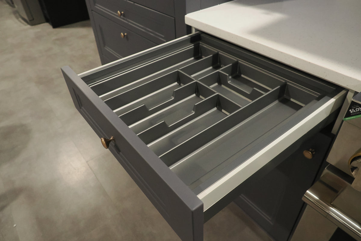 Wren Shaker Juratek Forest Green Matte Kitchen