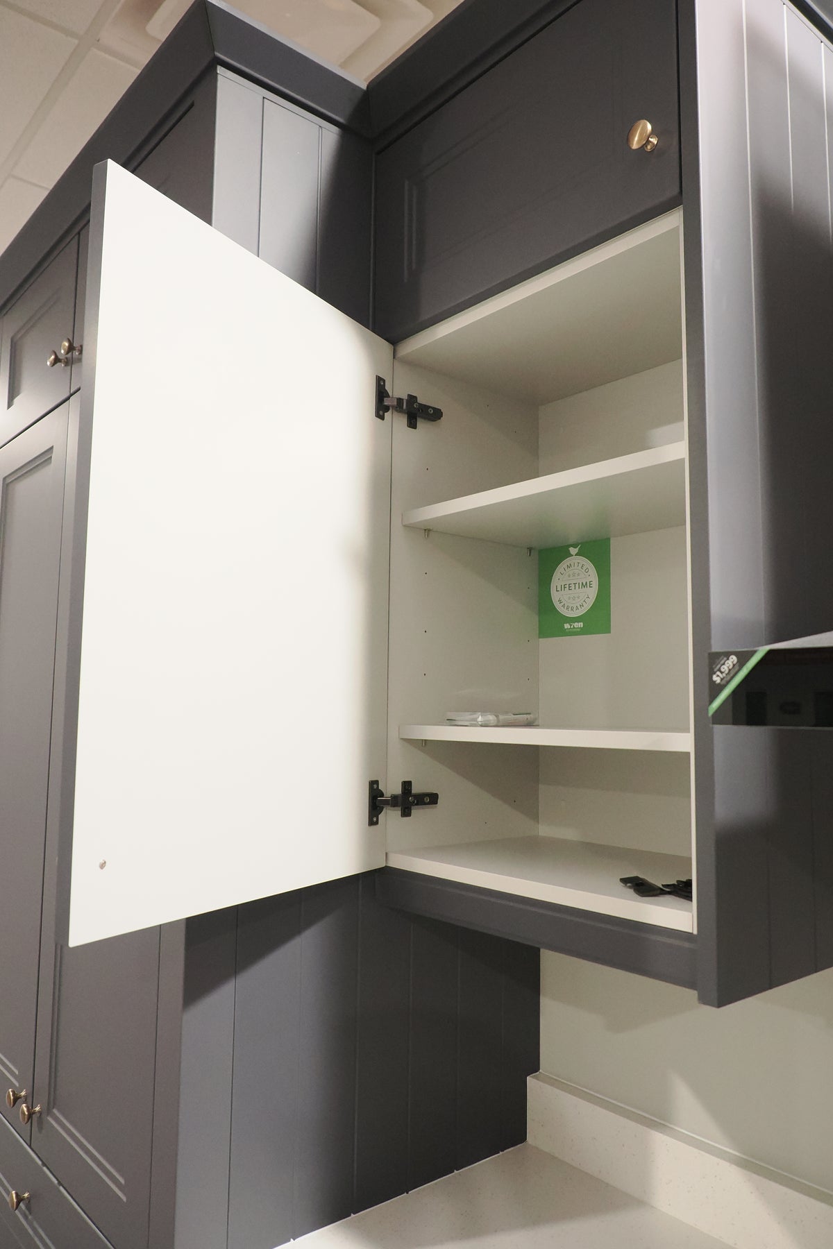 Wren Shaker Juratek Forest Green Matte Kitchen
