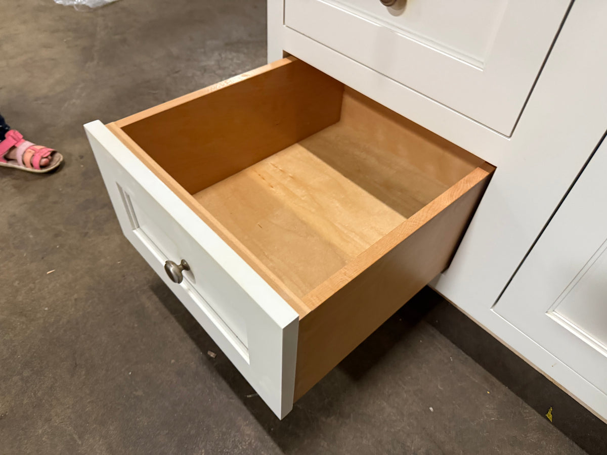 Klaff's 61" Transitional White Single Freestanding Vanity