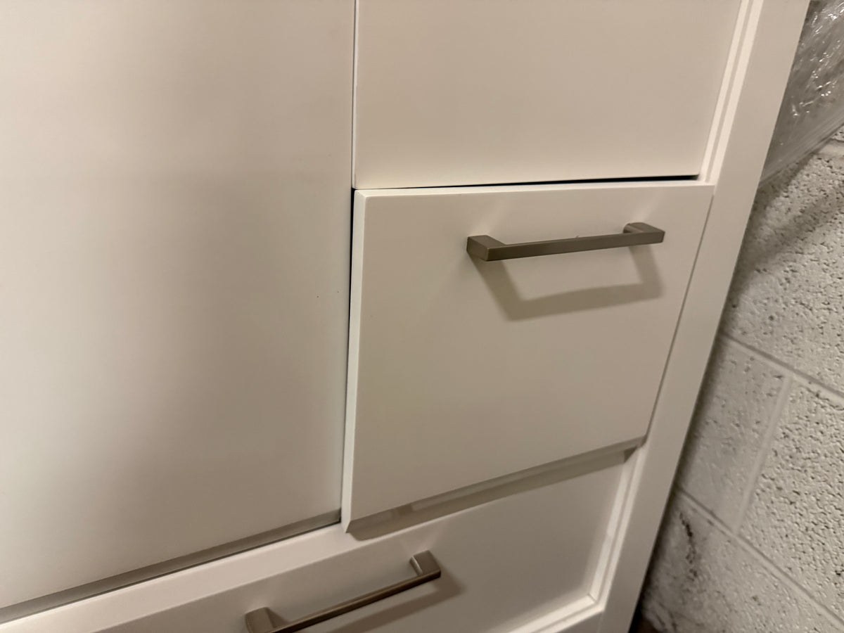 Fairmont Designs 49.5" Transitional White Freestanding Single Vanity