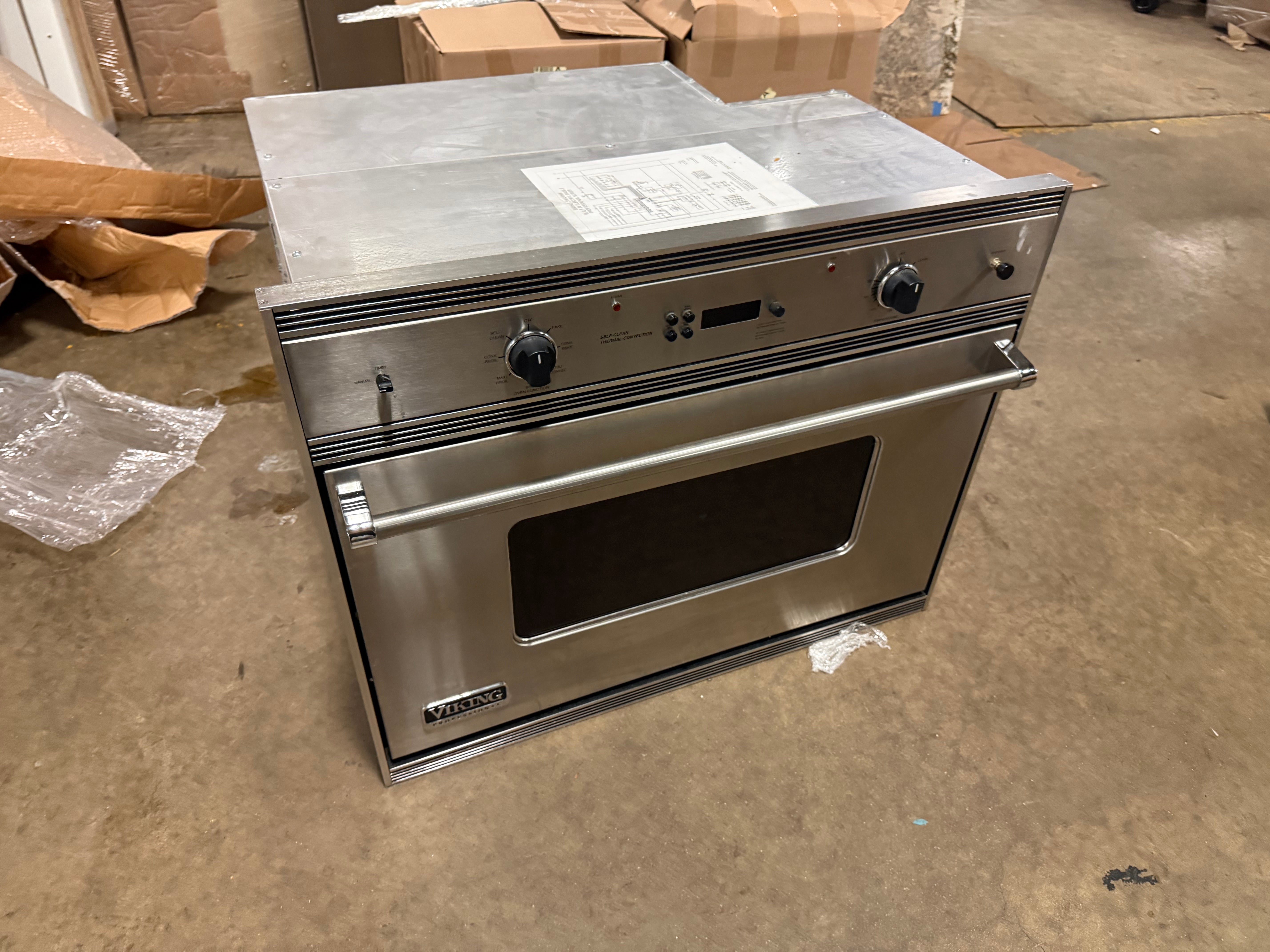 Commercial style heavy duty 36 inch electric wall oven with professional handle
