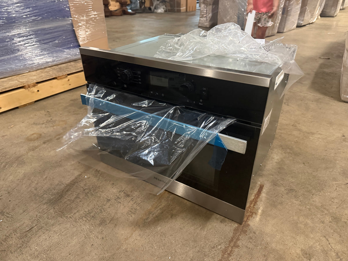 Miele ContourLine 24 inch built in microwave oven M 6260 TC