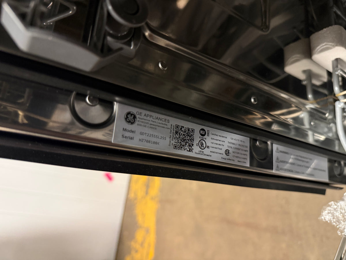 GE GDT225SSLSS 24" Stainless Steel Dishwasher