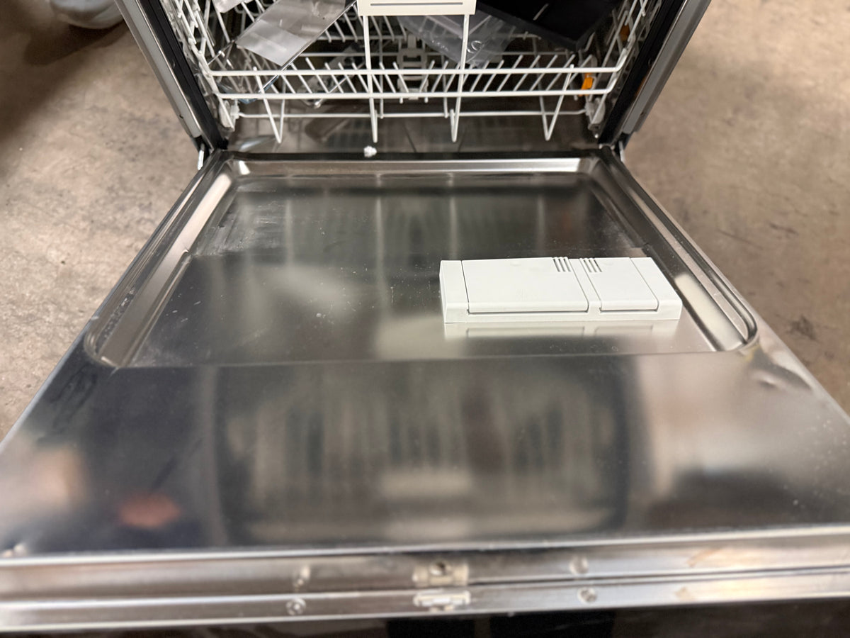 Miele G 4948 SCU 24" Black Full Console Dishwasher