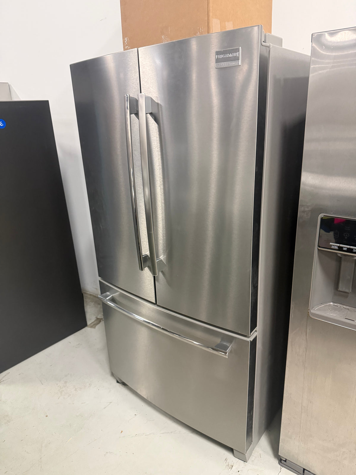 Smudge proof stainless steel 23.3 cu ft built in refrigerator