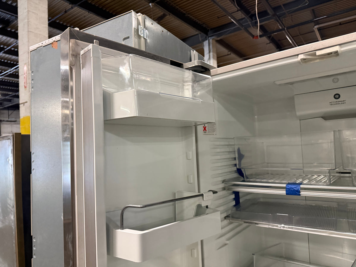 Fisher & Paykel RF201ADUSX5N 36" Stainless Steel French Door Refrigerator