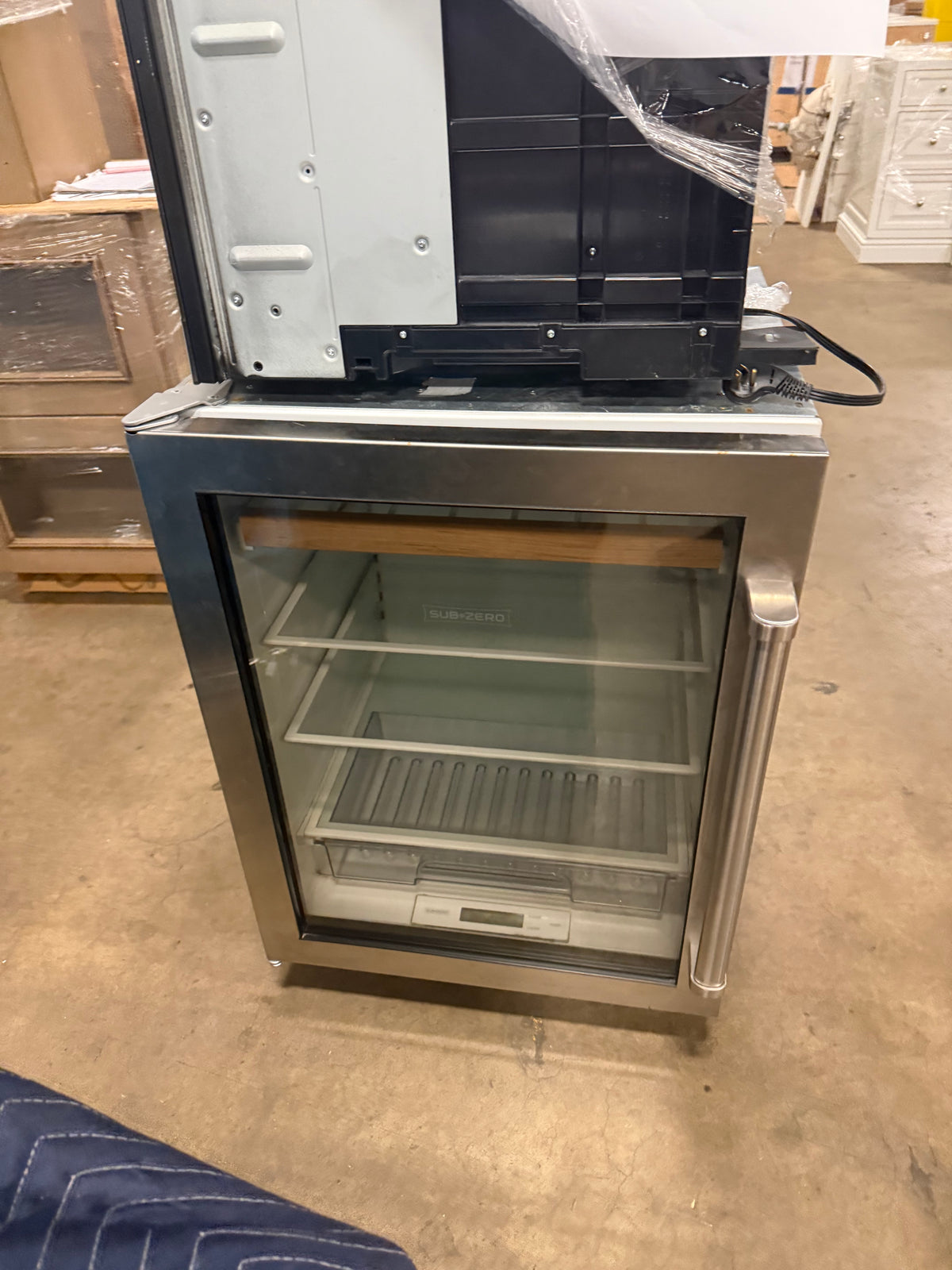 Luxury stainless steel undercounter glass door mini fridge with pro handle
