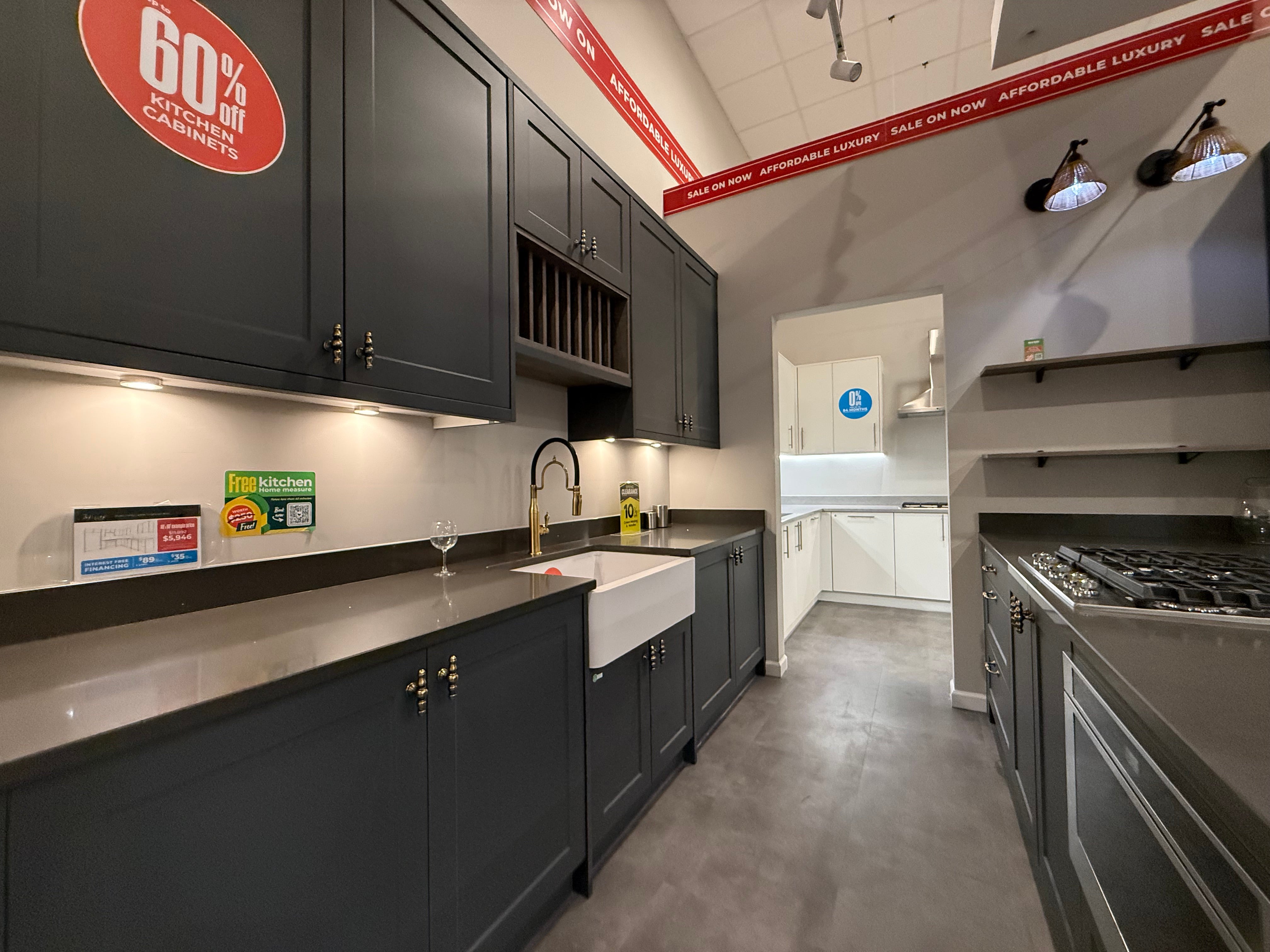 Wren Shaker Chelsea Juratek Forest Green Matte Kitchen