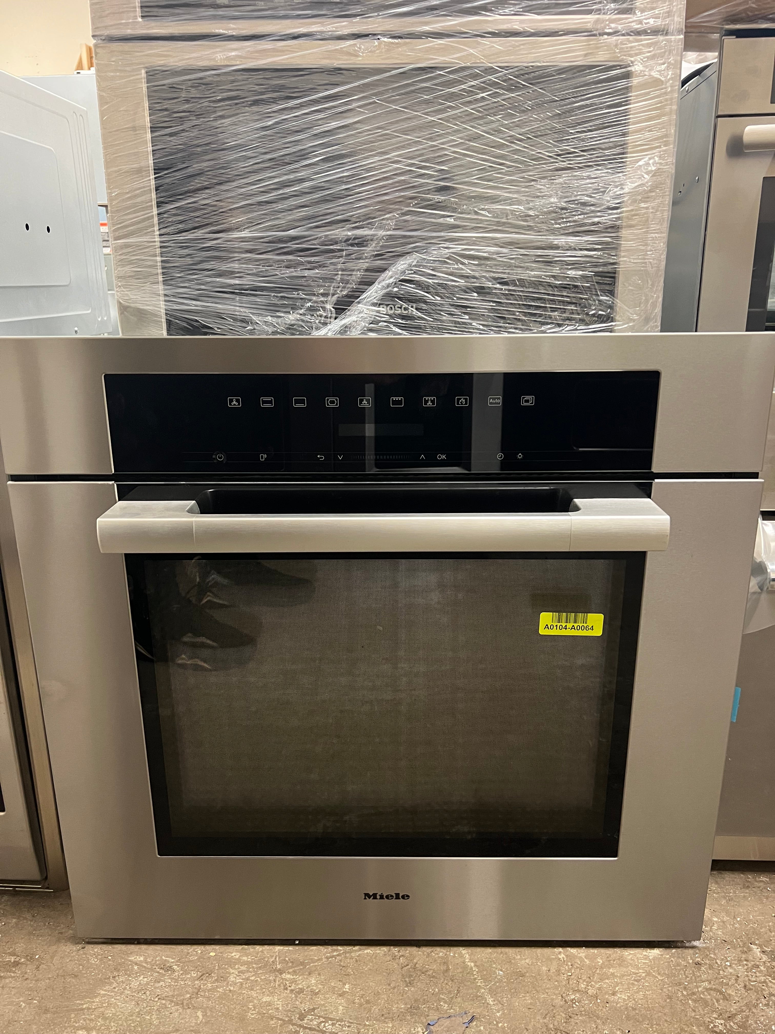 Miele H7180BP 30" Stainless Steel Smart Electric Single Wall Oven