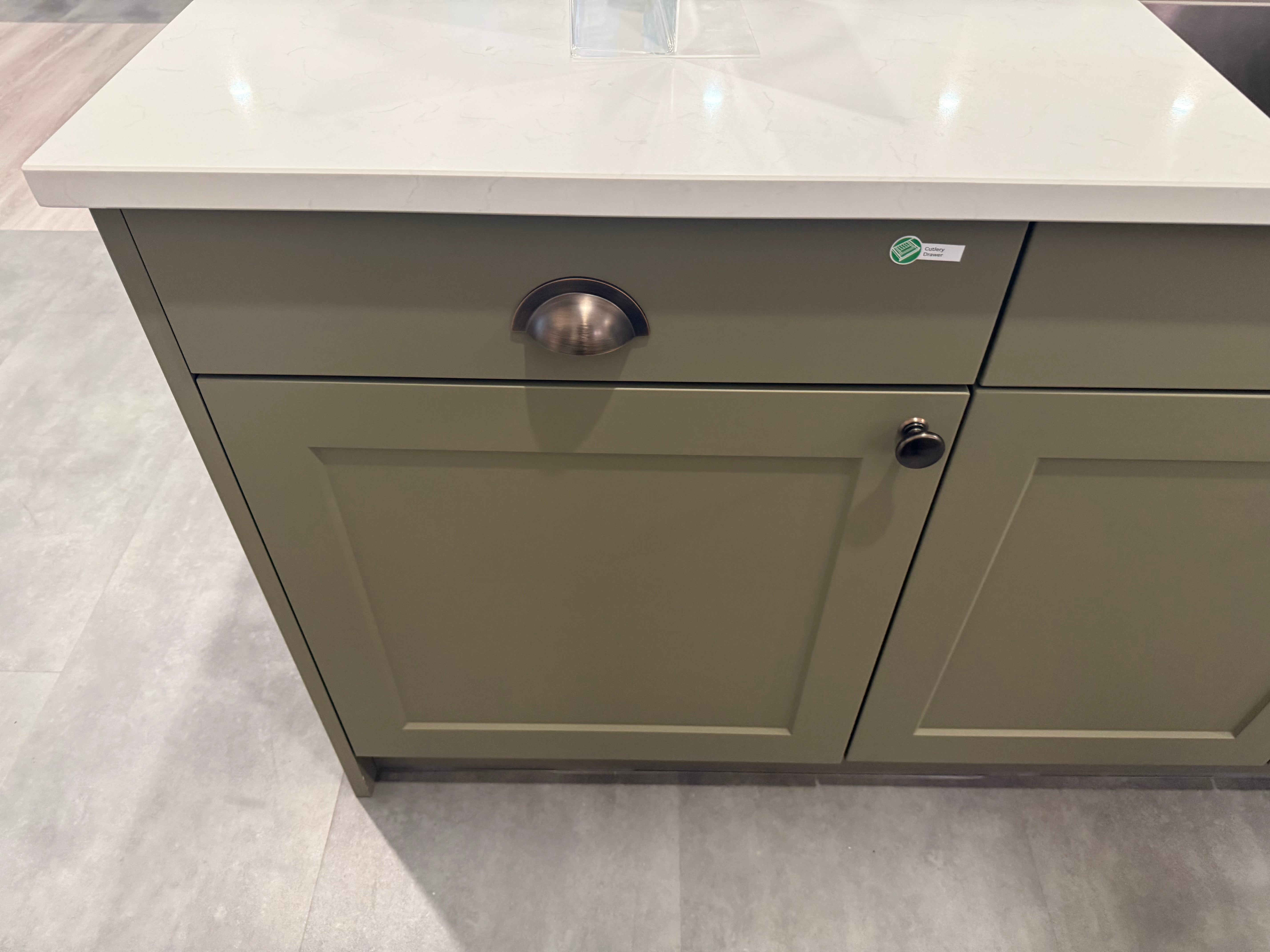 Wren Shaker Chelsea Juratek Olive Green & Ceramic Matte Kitchen