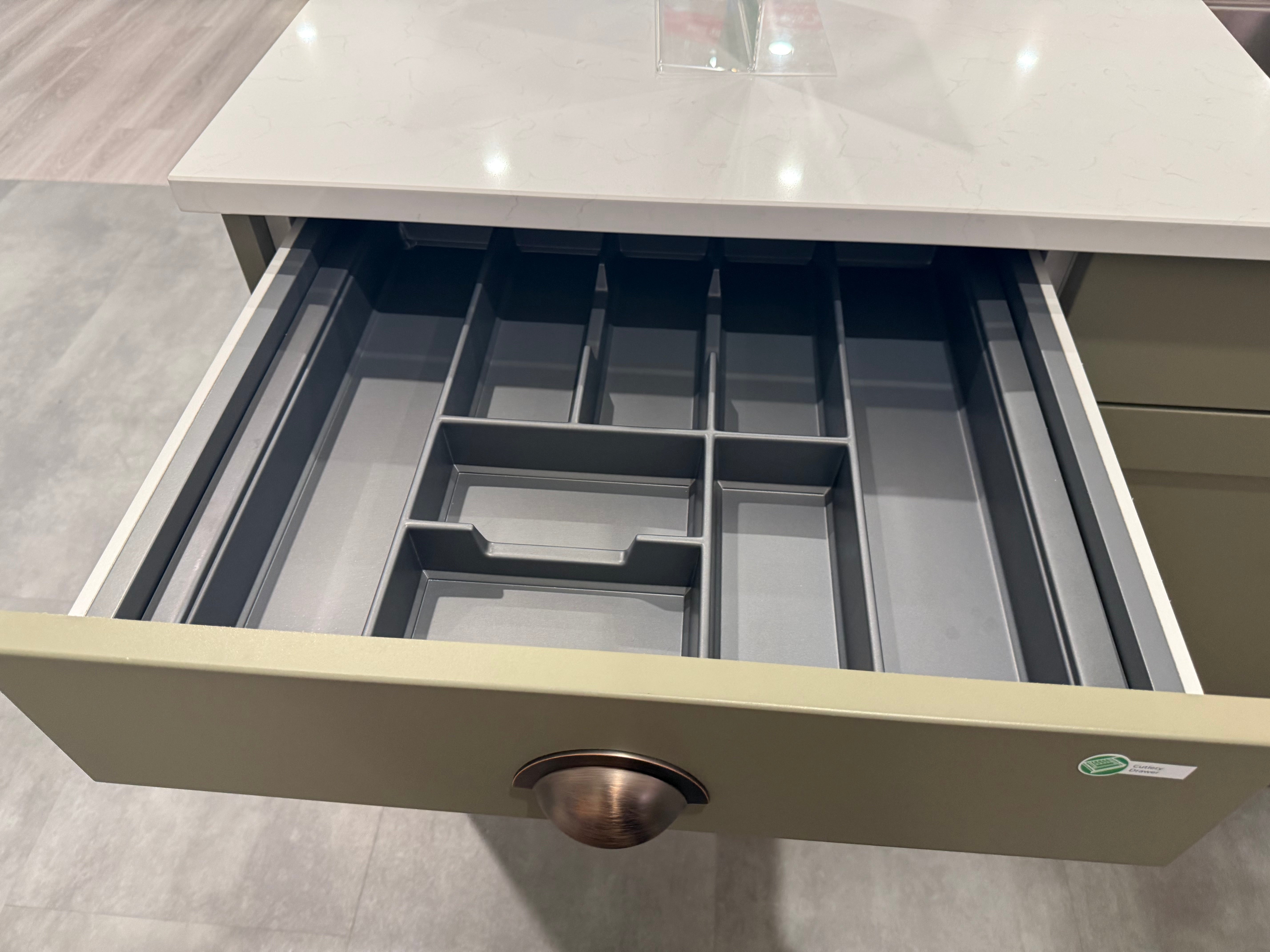 Wren Shaker Chelsea Juratek Olive Green & Ceramic Matte Kitchen