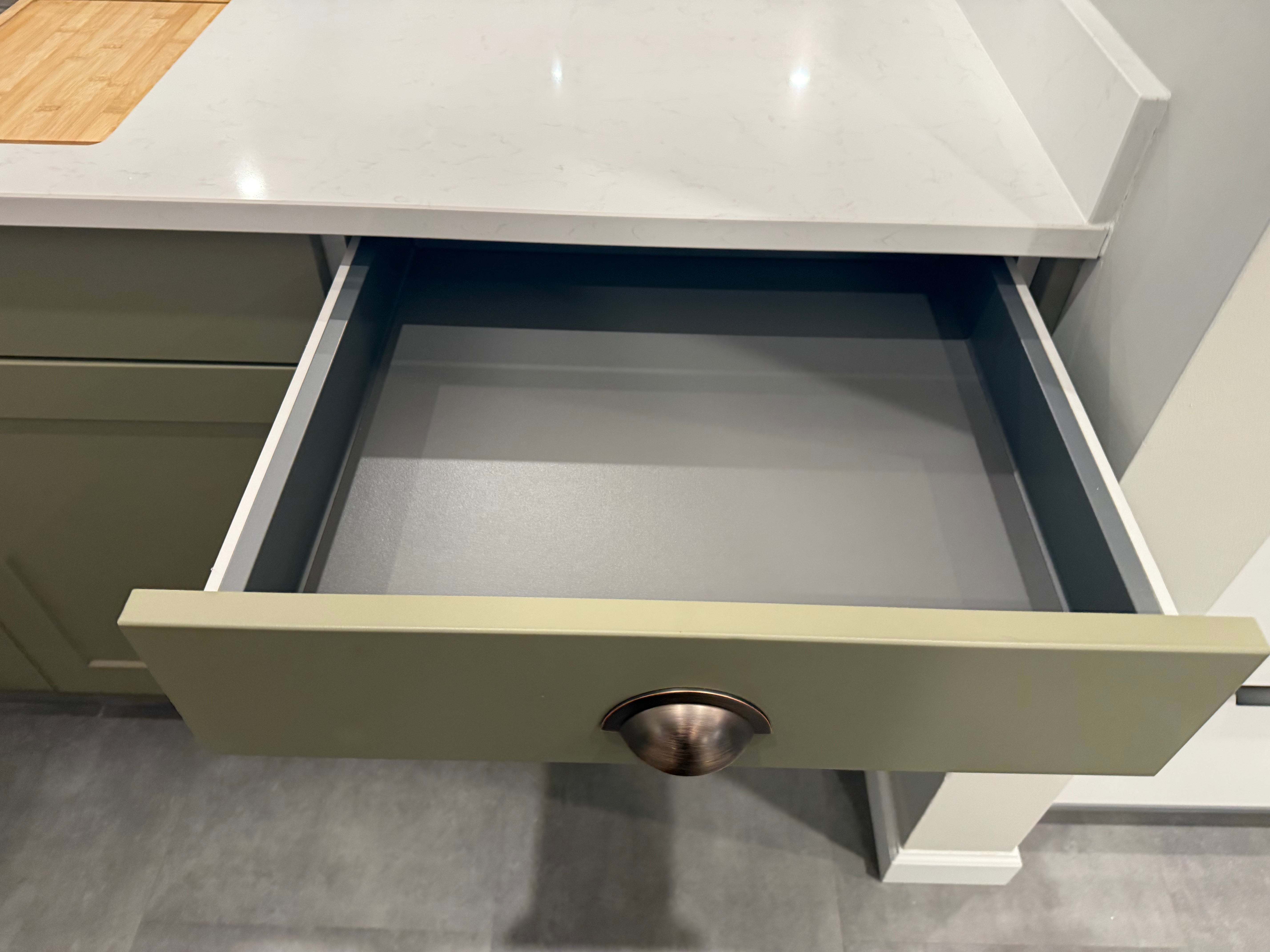 Wren Shaker Chelsea Juratek Olive Green & Ceramic Matte Kitchen