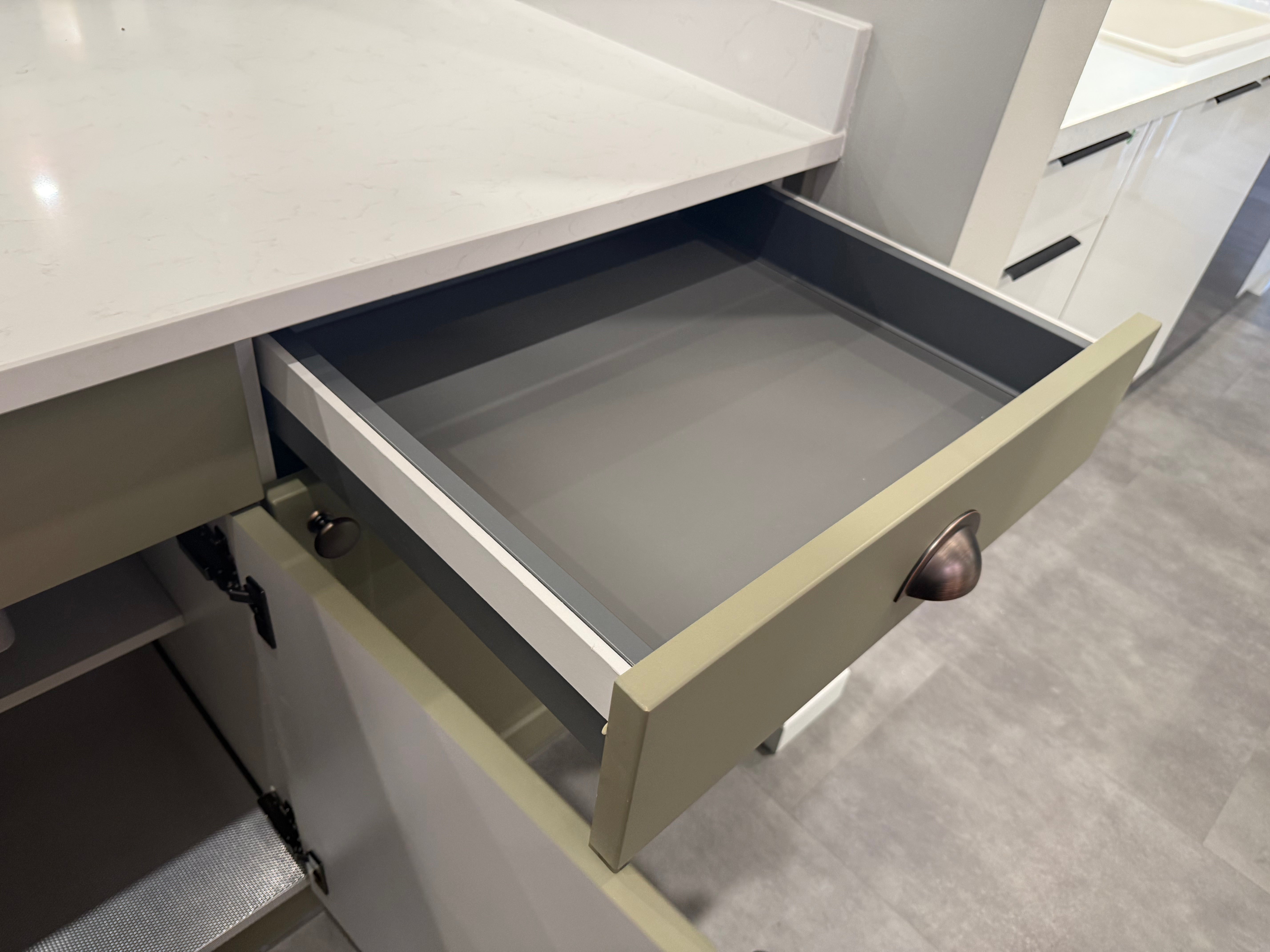 Wren Shaker Chelsea Juratek Olive Green & Ceramic Matte Kitchen