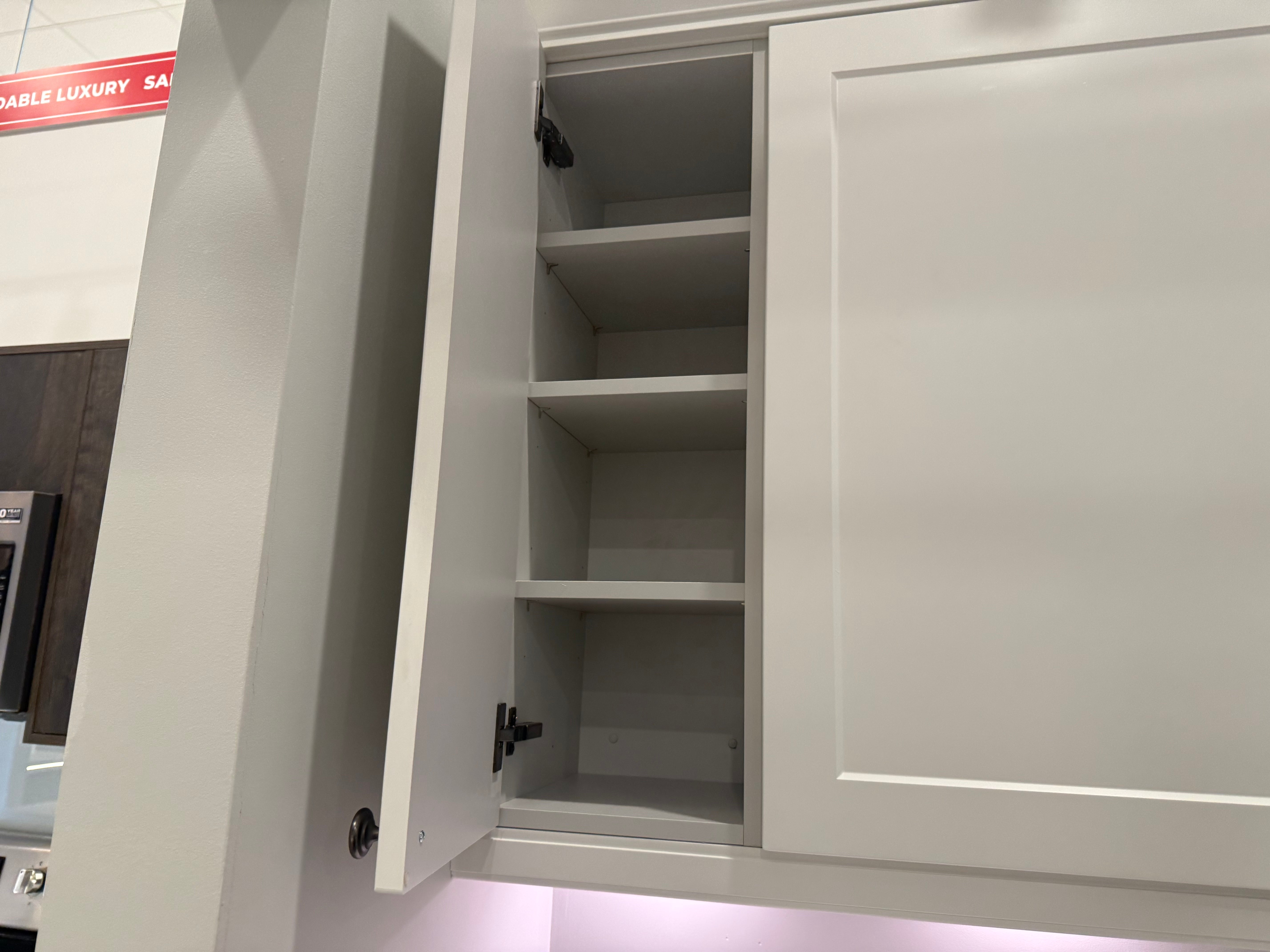 Wren Shaker Chelsea Juratek Olive Green & Ceramic Matte Kitchen