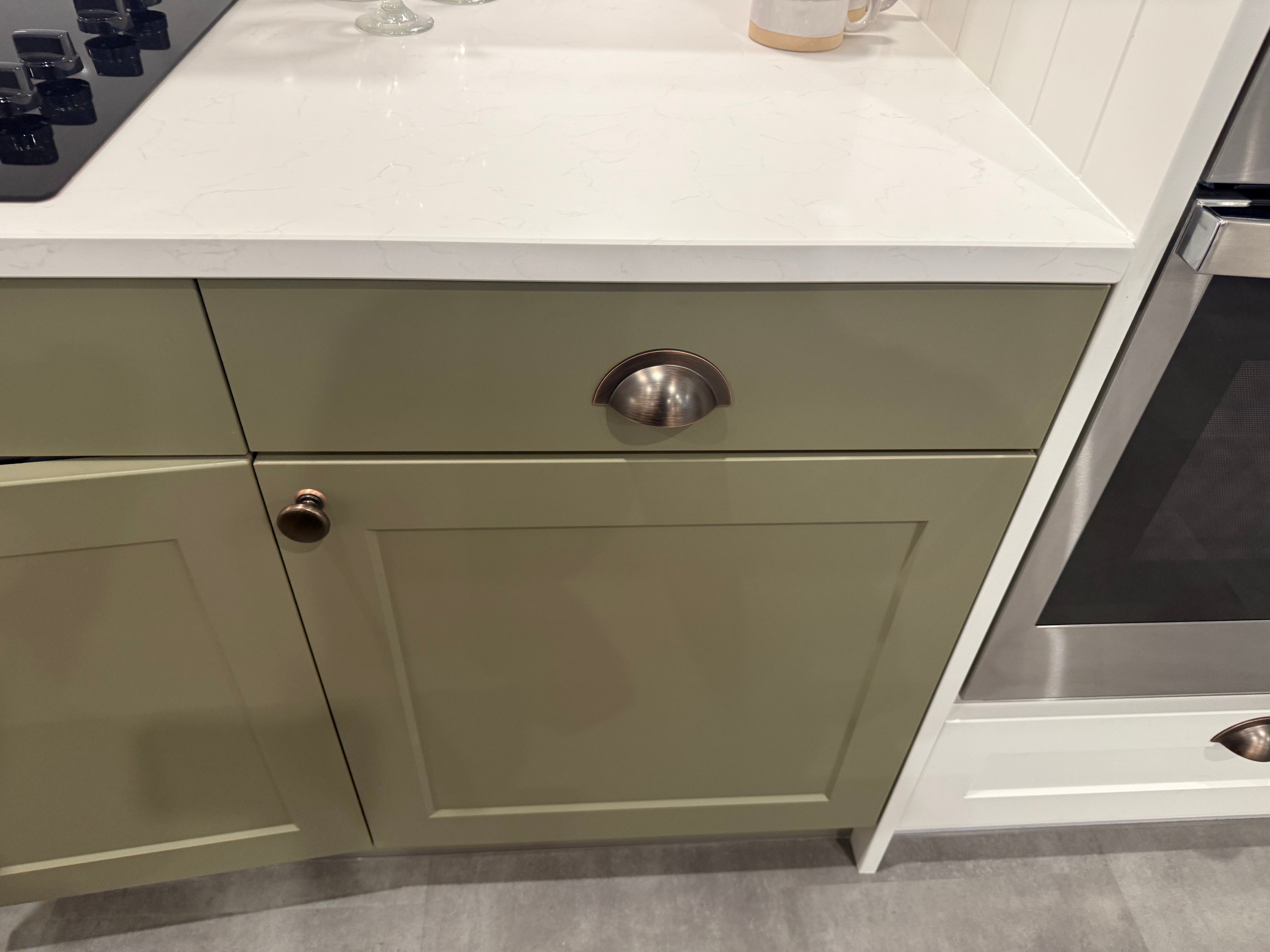 Wren Shaker Chelsea Juratek Olive Green & Ceramic Matte Kitchen