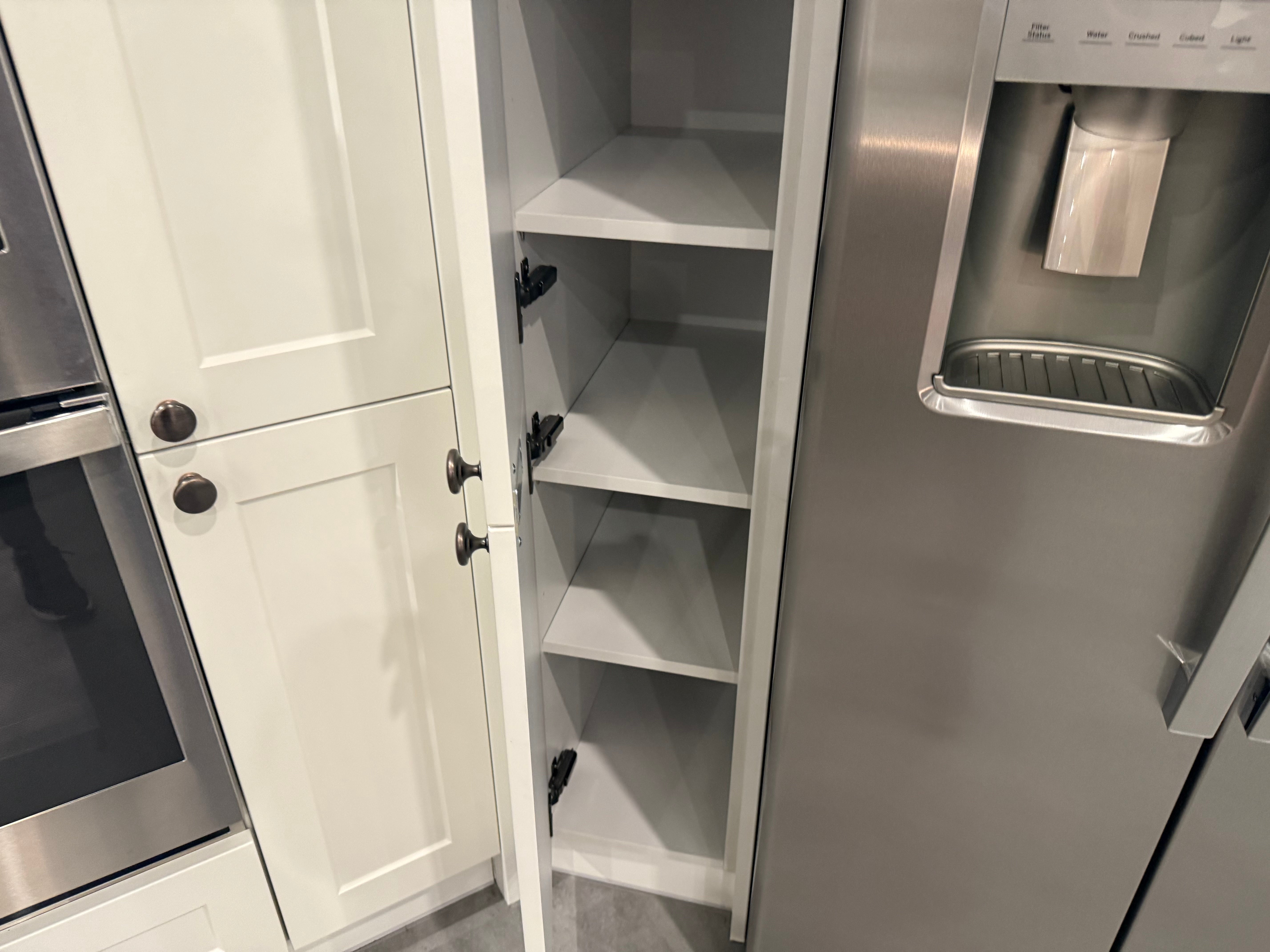 Wren Shaker Chelsea Juratek Olive Green & Ceramic Matte Kitchen