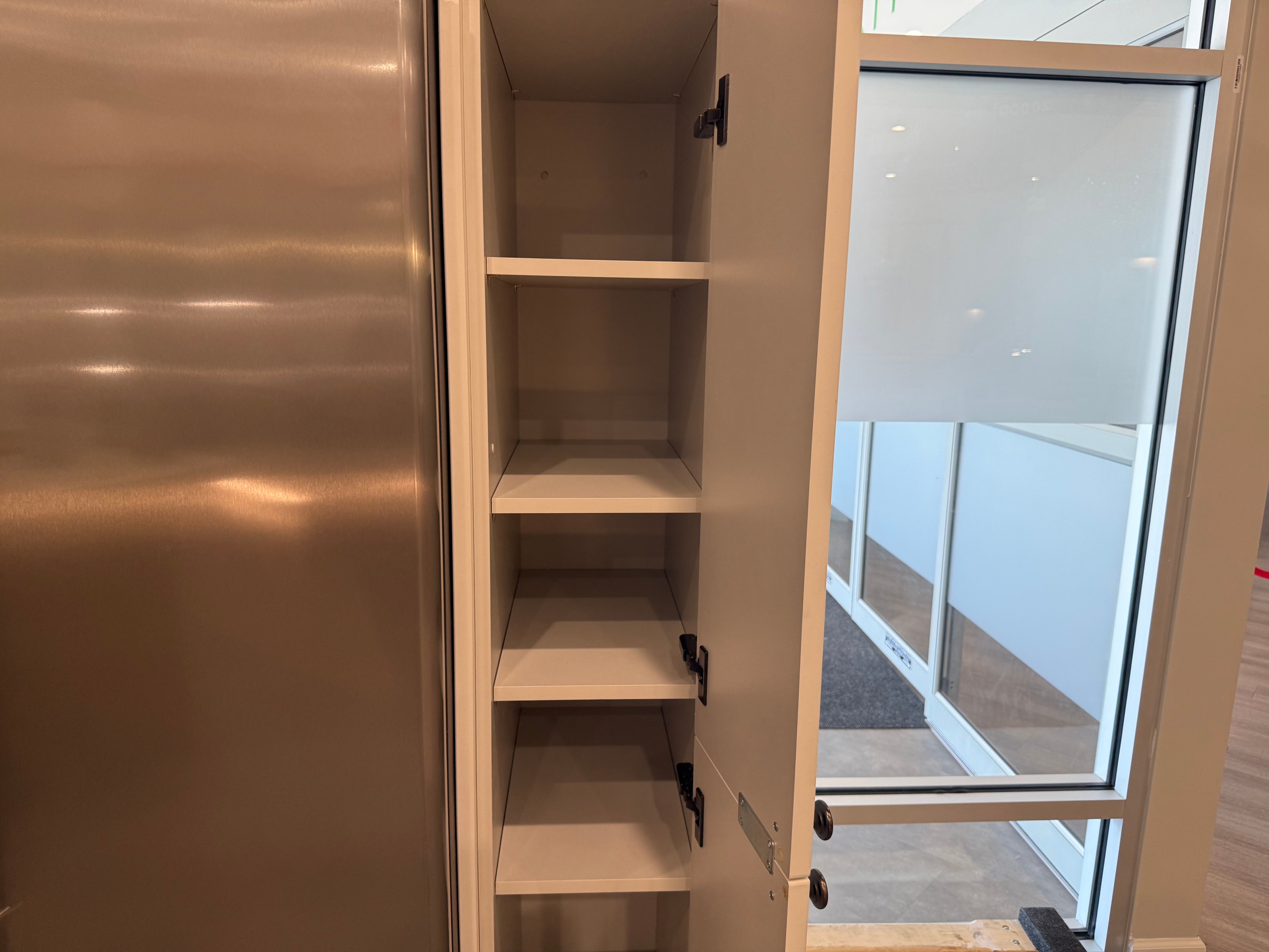 Wren Shaker Chelsea Juratek Olive Green & Ceramic Matte Kitchen