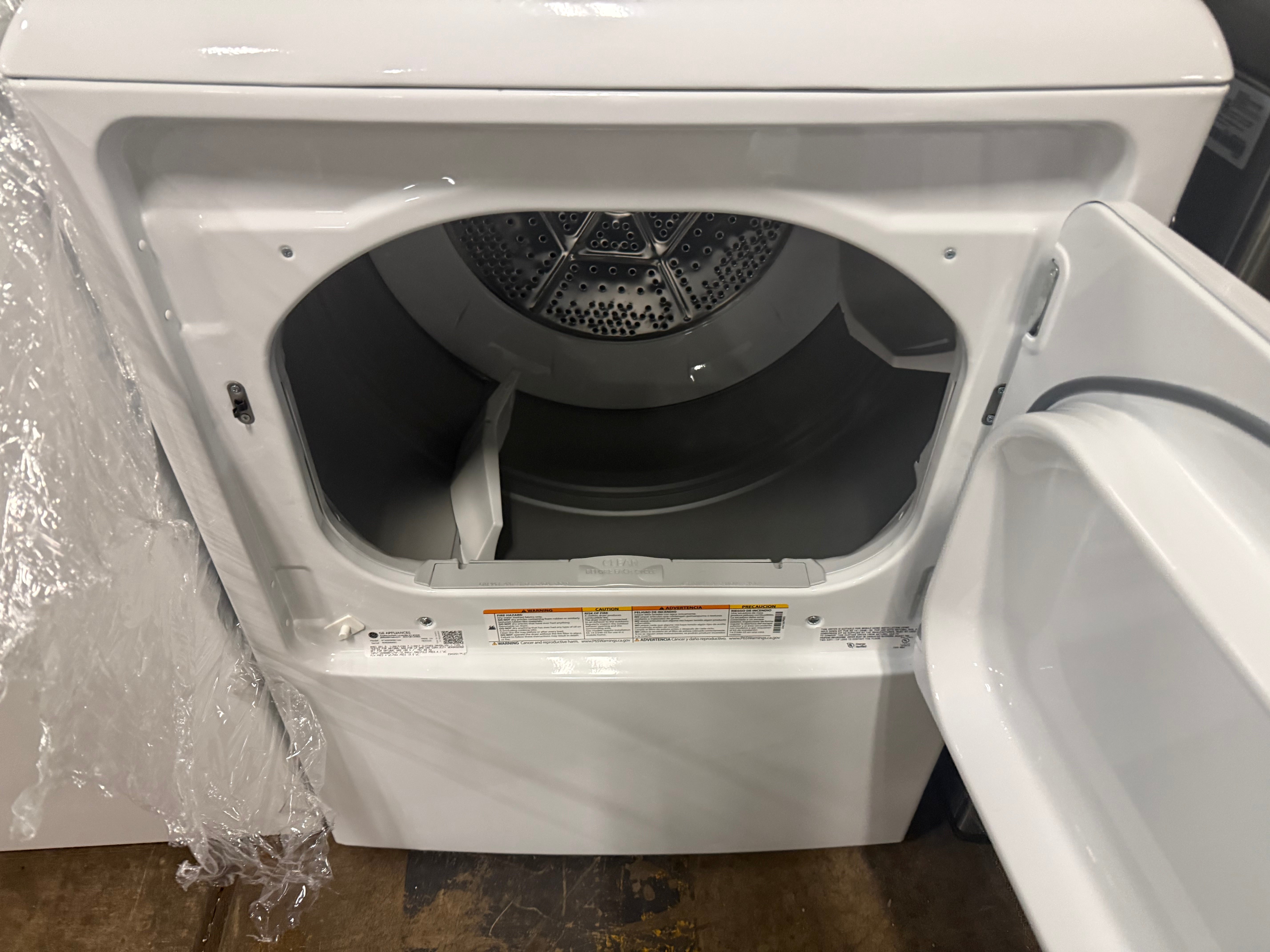 GE GTX22GASKWW 6.2 Cu. Ft. Long-Vent Gas Dryer – Aurora Circ