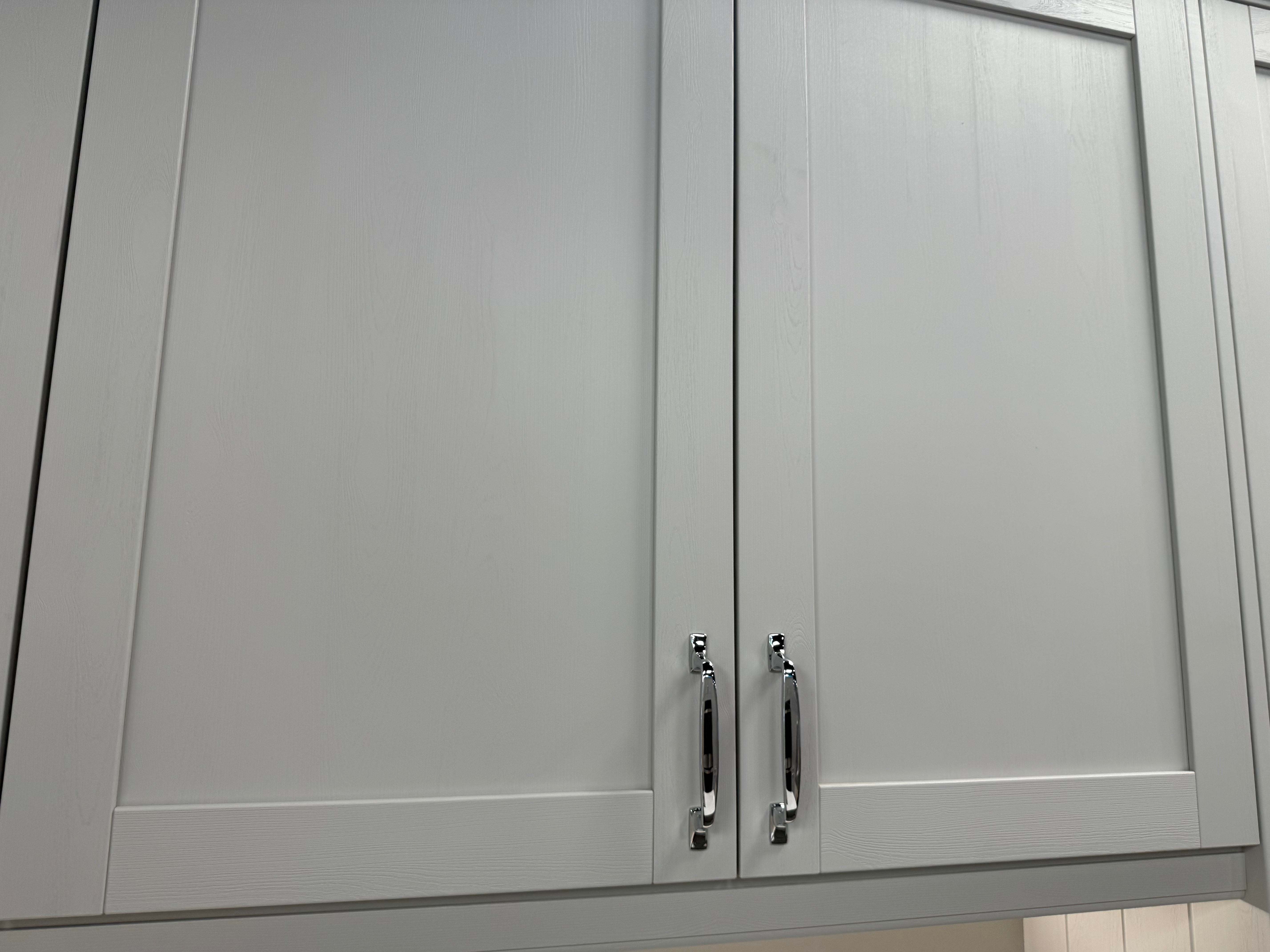 Wren Shaker Forest Classic Dust Gray & Shadow Grain Kitchen