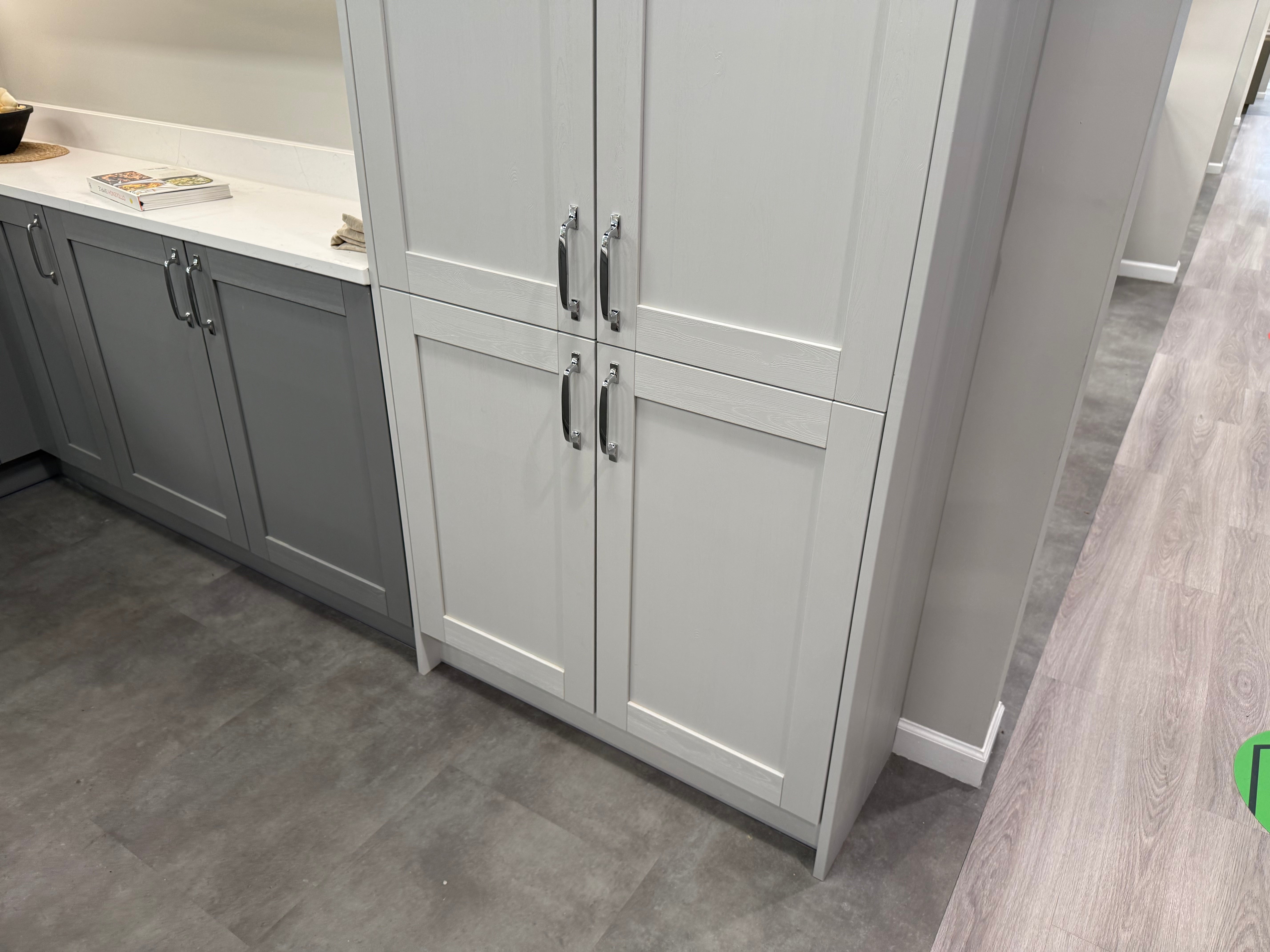 Wren Shaker Forest Classic Dust Gray & Shadow Grain Kitchen