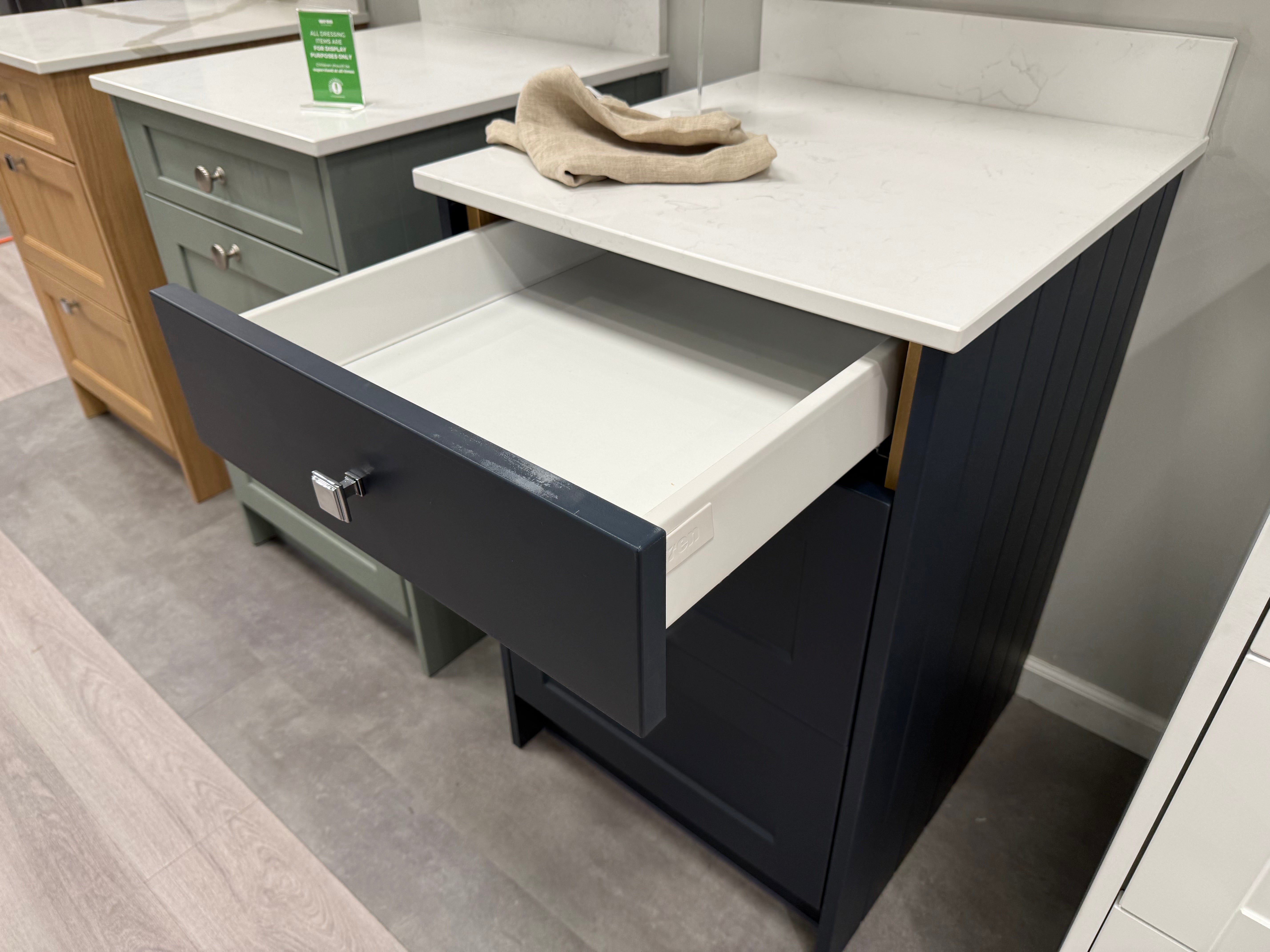 Shaker Chelsea Navy Blue Matte Base and Upper Cabinets