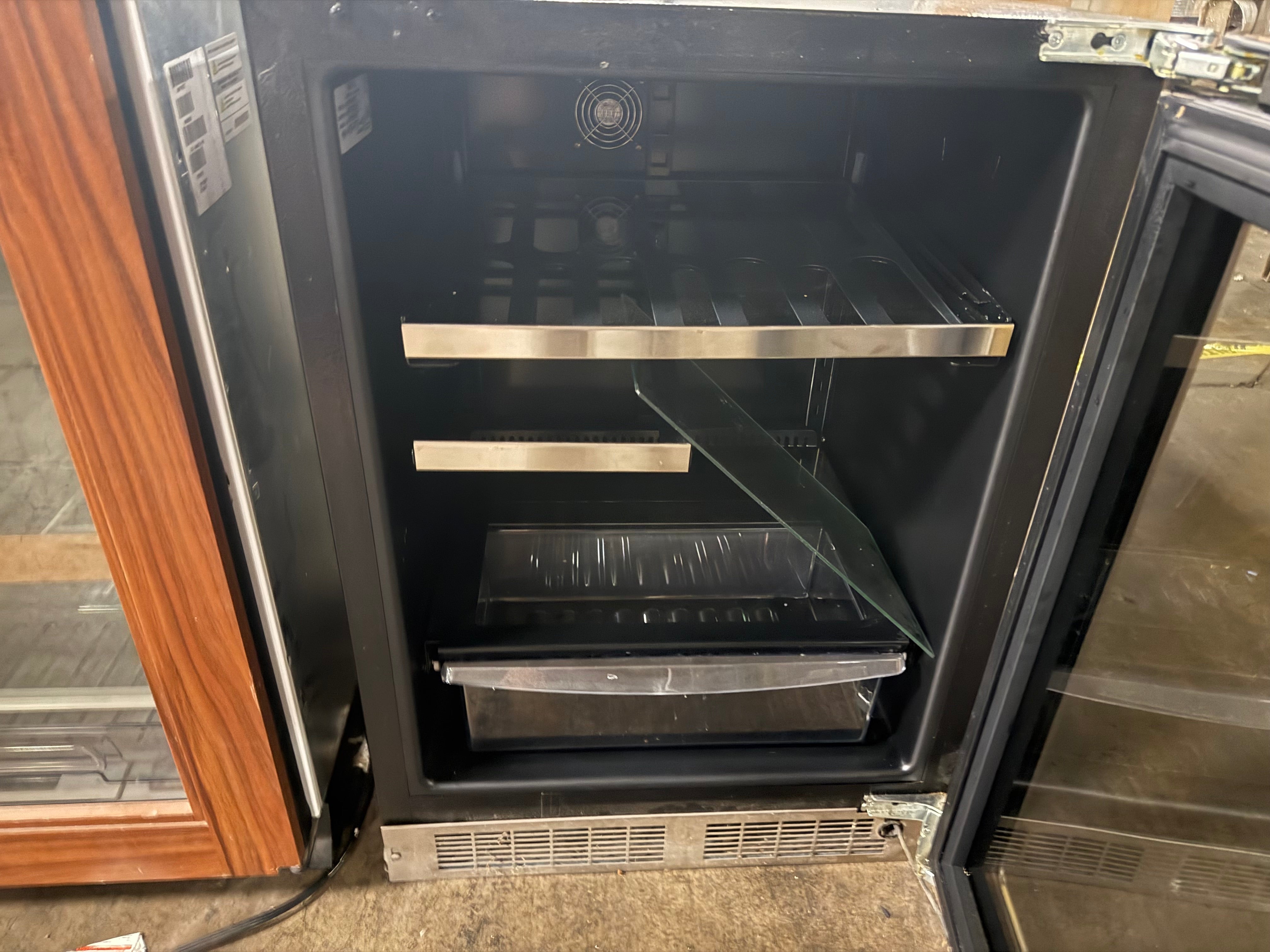 Marvel 24 in beverage center with digital controls and blue LED lighting