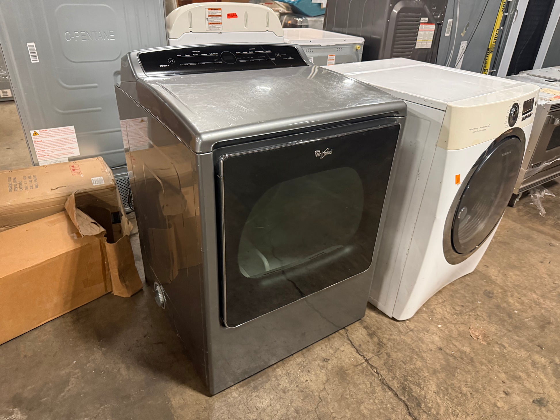 Extra-large capacity residential gas laundry dryer with digital touch controls
