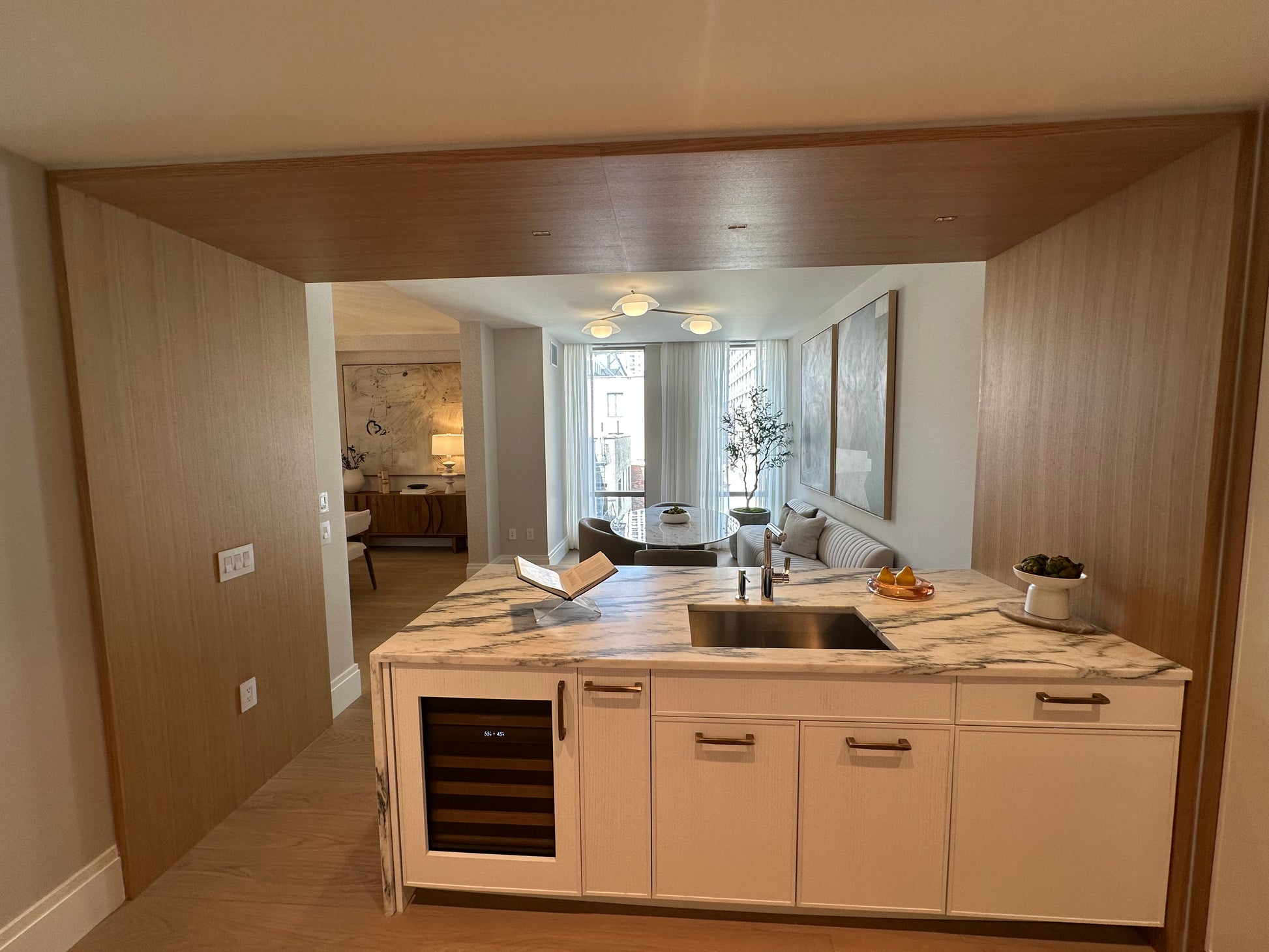 Smallbone Transitional White Oak Kitchen with Island Peninsula- Cabinetry Only - New in Box