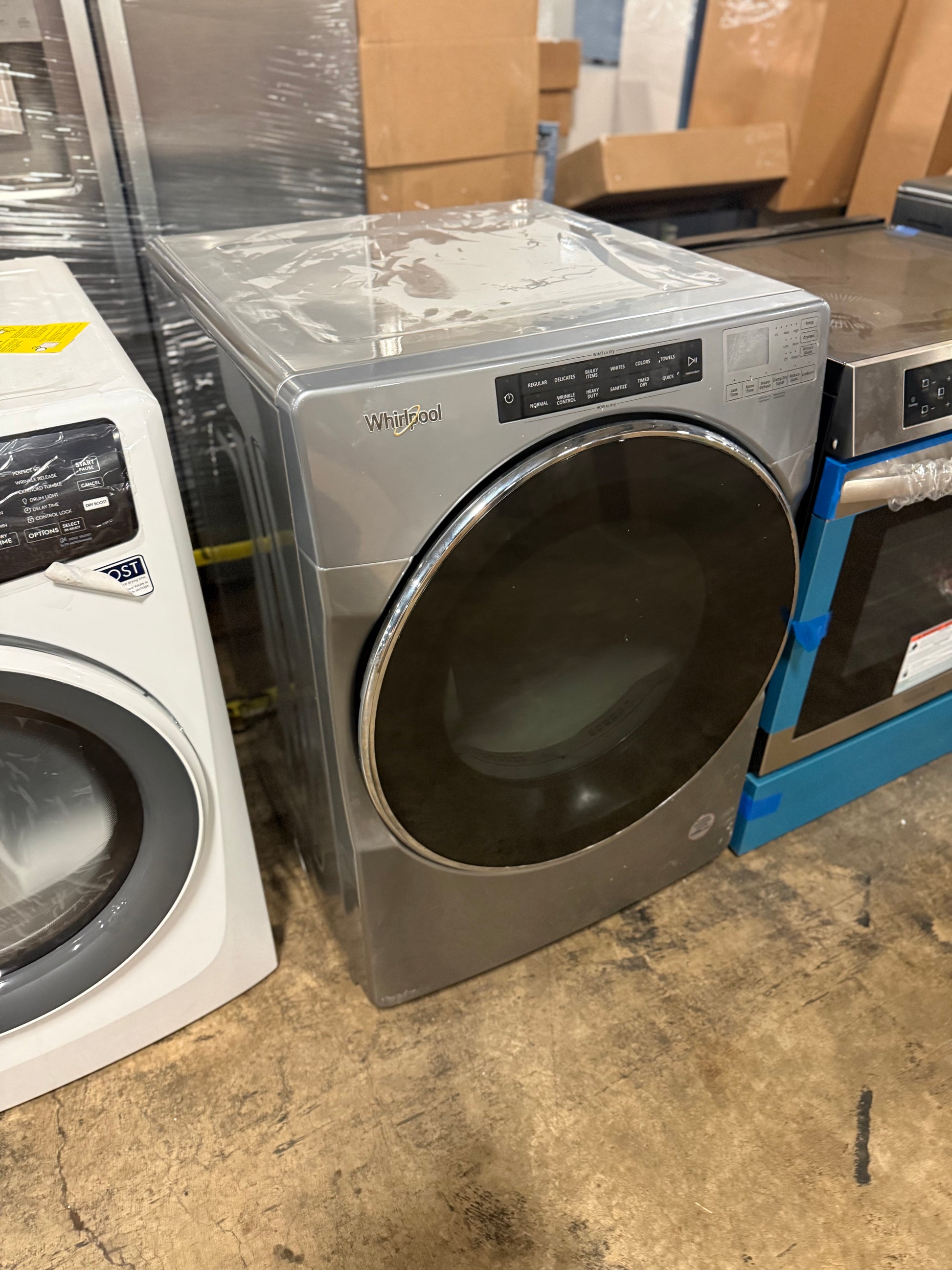 Whirlpool 27 inch front load gas smart dryer WGD6620HC in Chrome Shadow