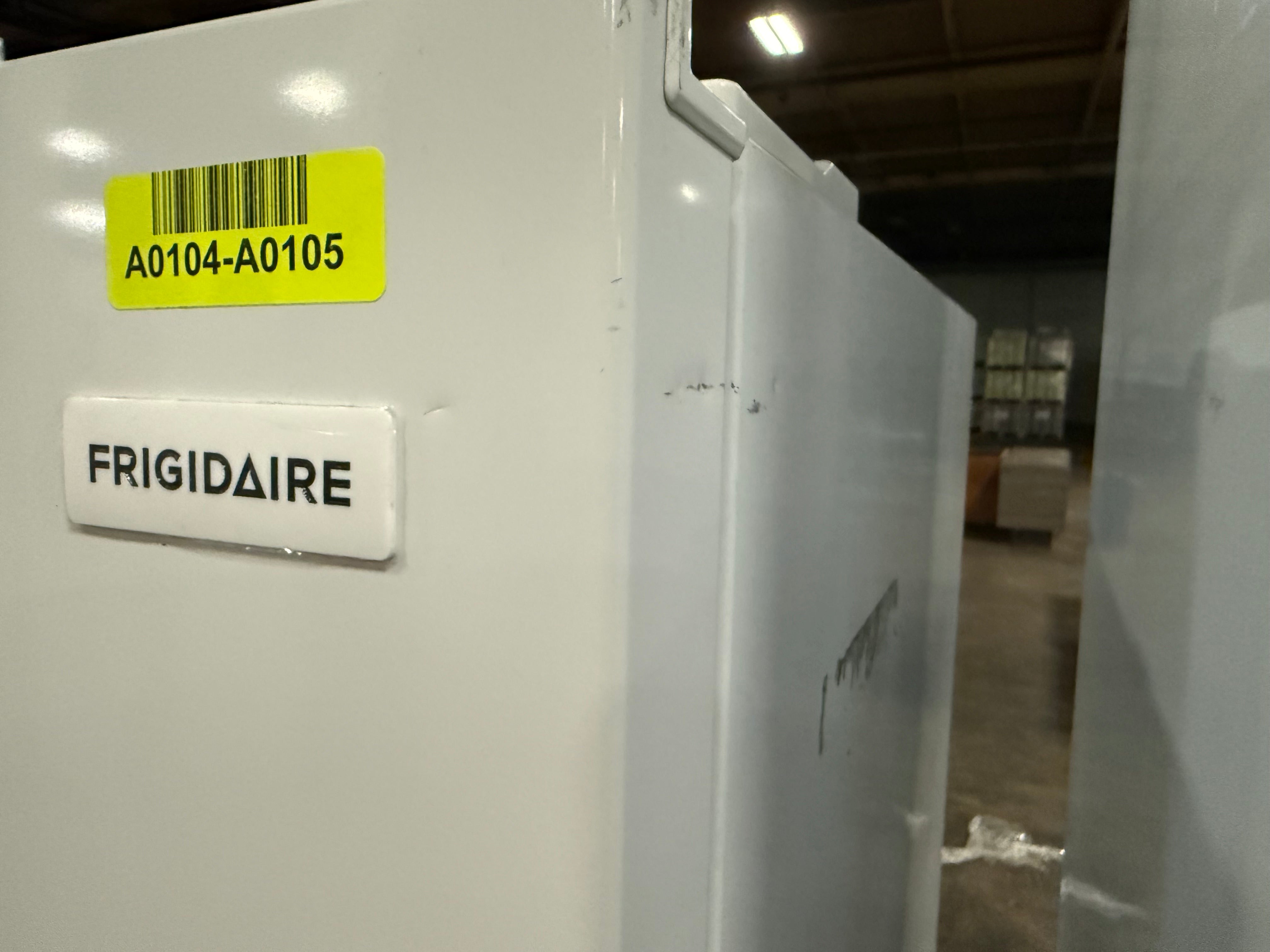 Frigidaire FFET1022UW 24" White Top Freezer Refrigerator