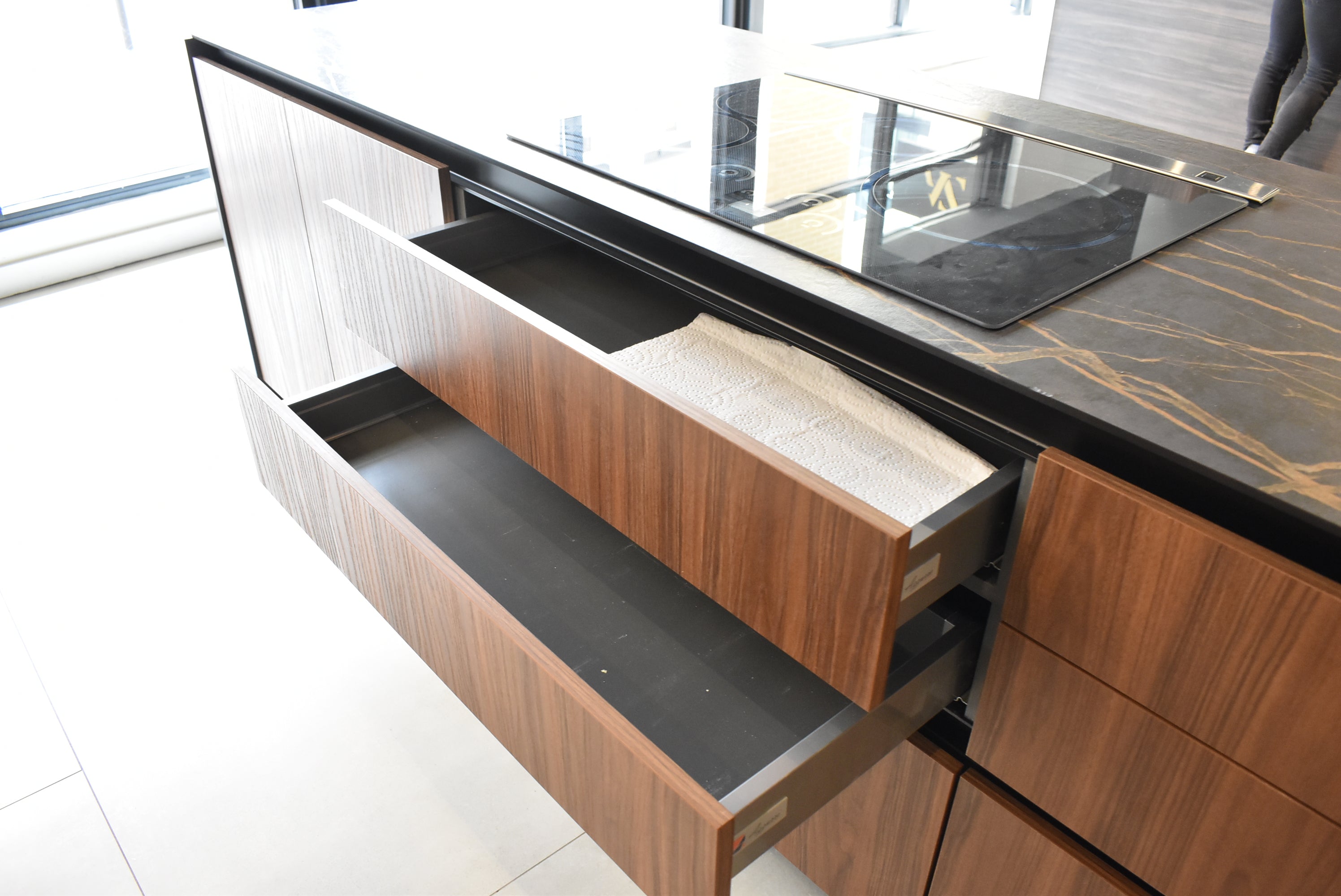 Azzurri Casa Dubai Style Modern Kitchen with Dekton Countertops and Monogram Appliances