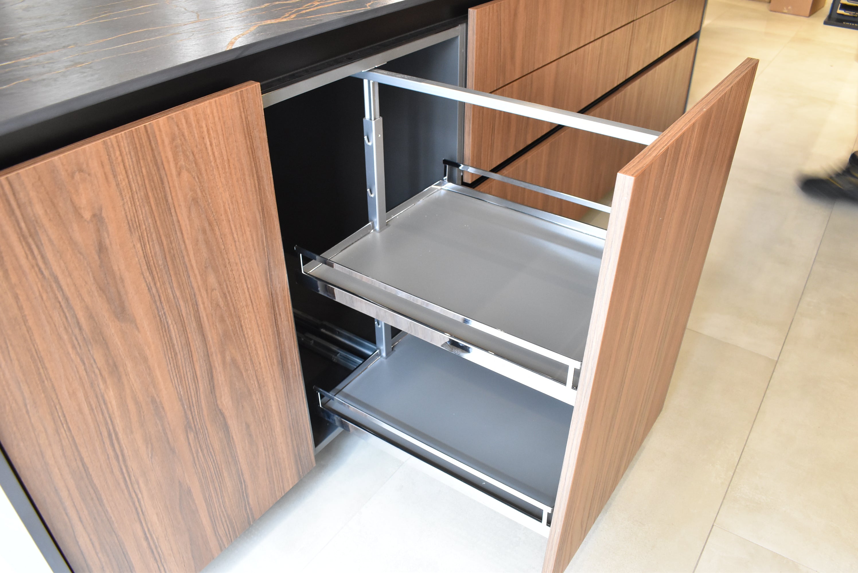 Azzurri Casa Dubai Style Modern Kitchen with Dekton Countertops and Monogram Appliances