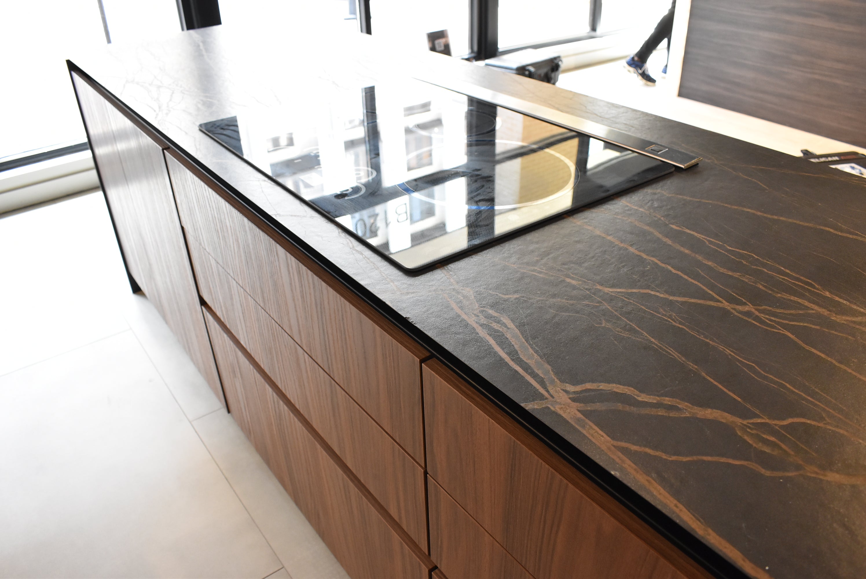Azzurri Casa Dubai Style Modern Kitchen with Dekton Countertops and Monogram Appliances