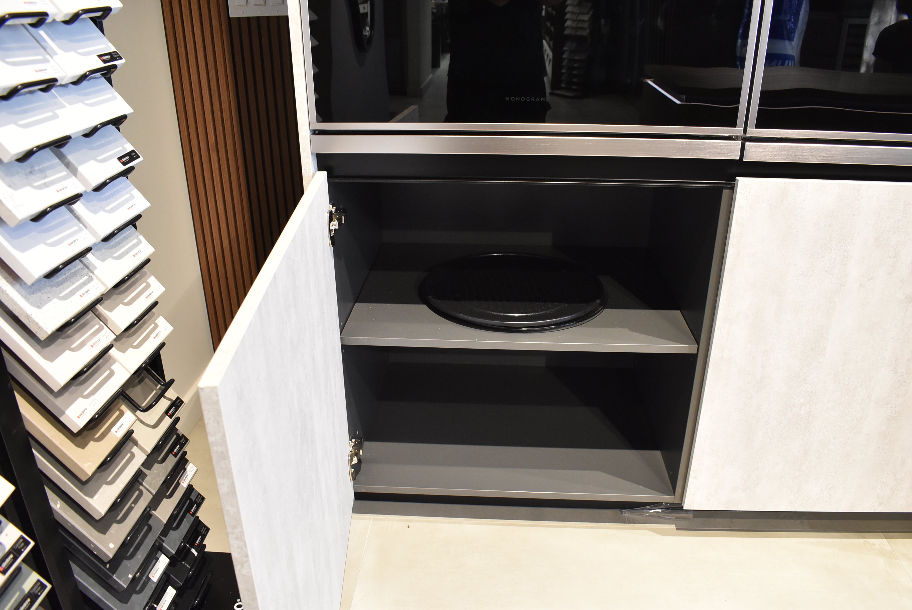 Azzurri Casa Dubai Style Modern Kitchen with Dekton Countertops and Monogram Appliances