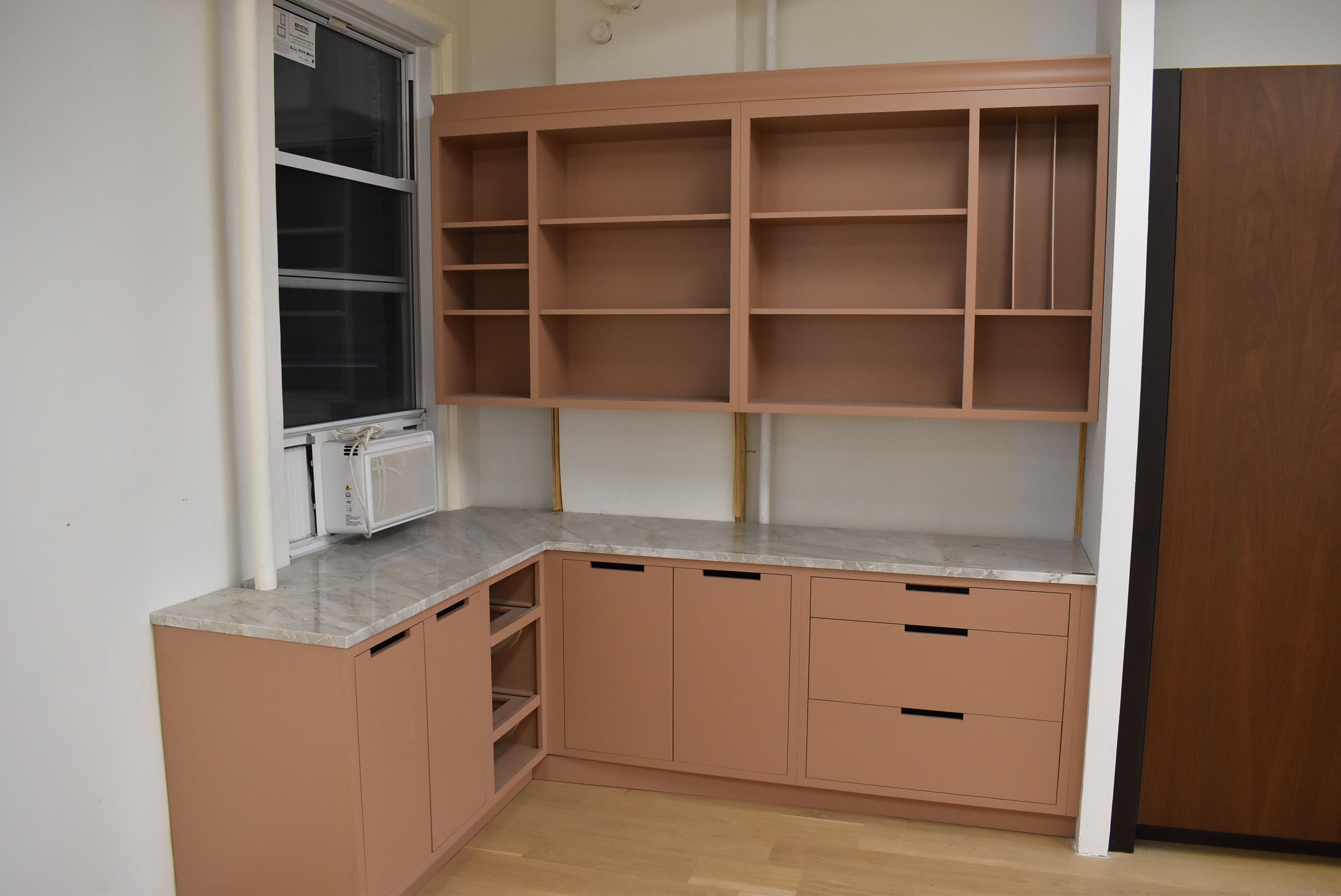 Plato Designer Custom Painted Pantry with Sensa Vancouver Quartzite