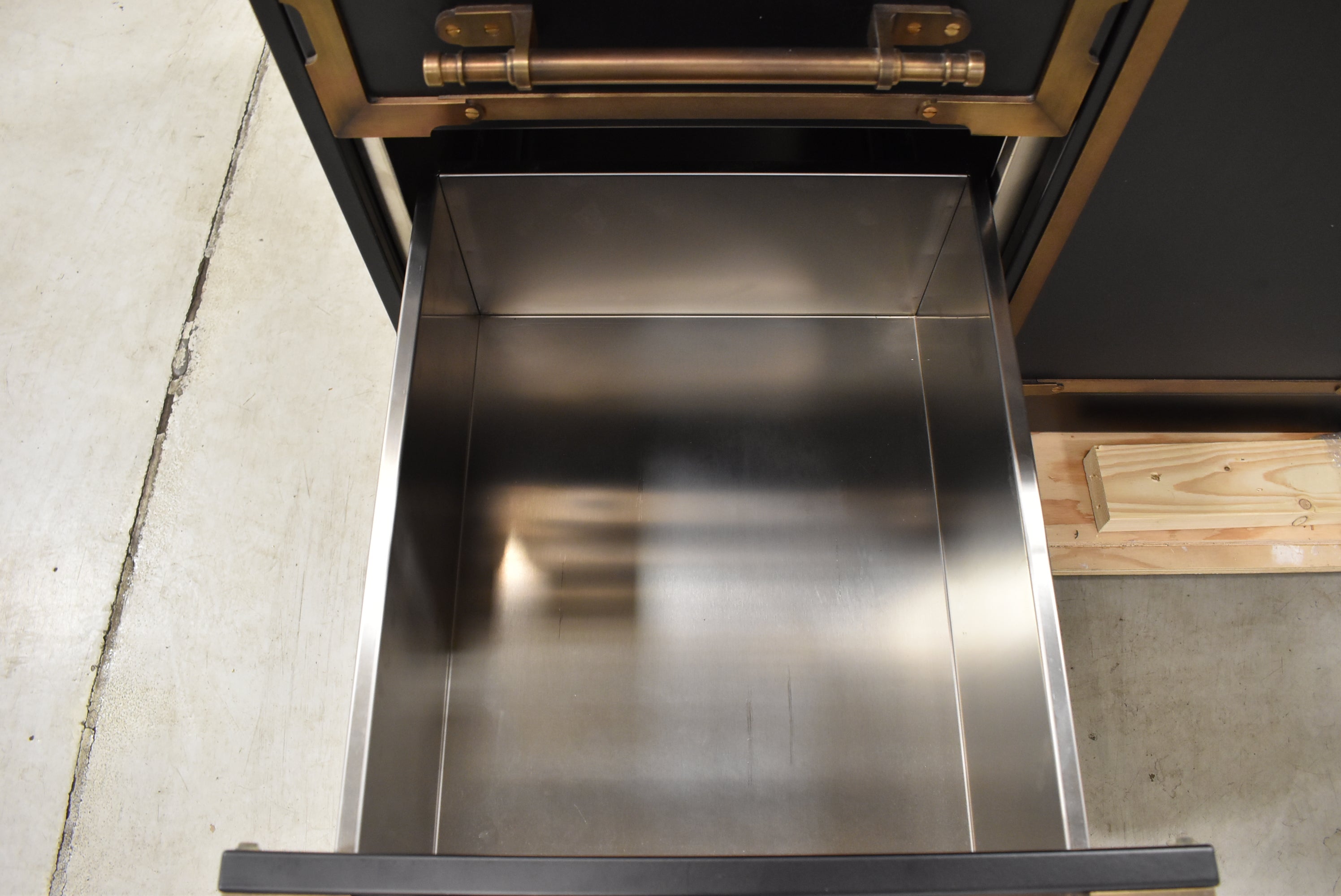 L'Atelier Paris Haute Design Le Classique Noir Matte Kitchen Cabinets with Cook Island