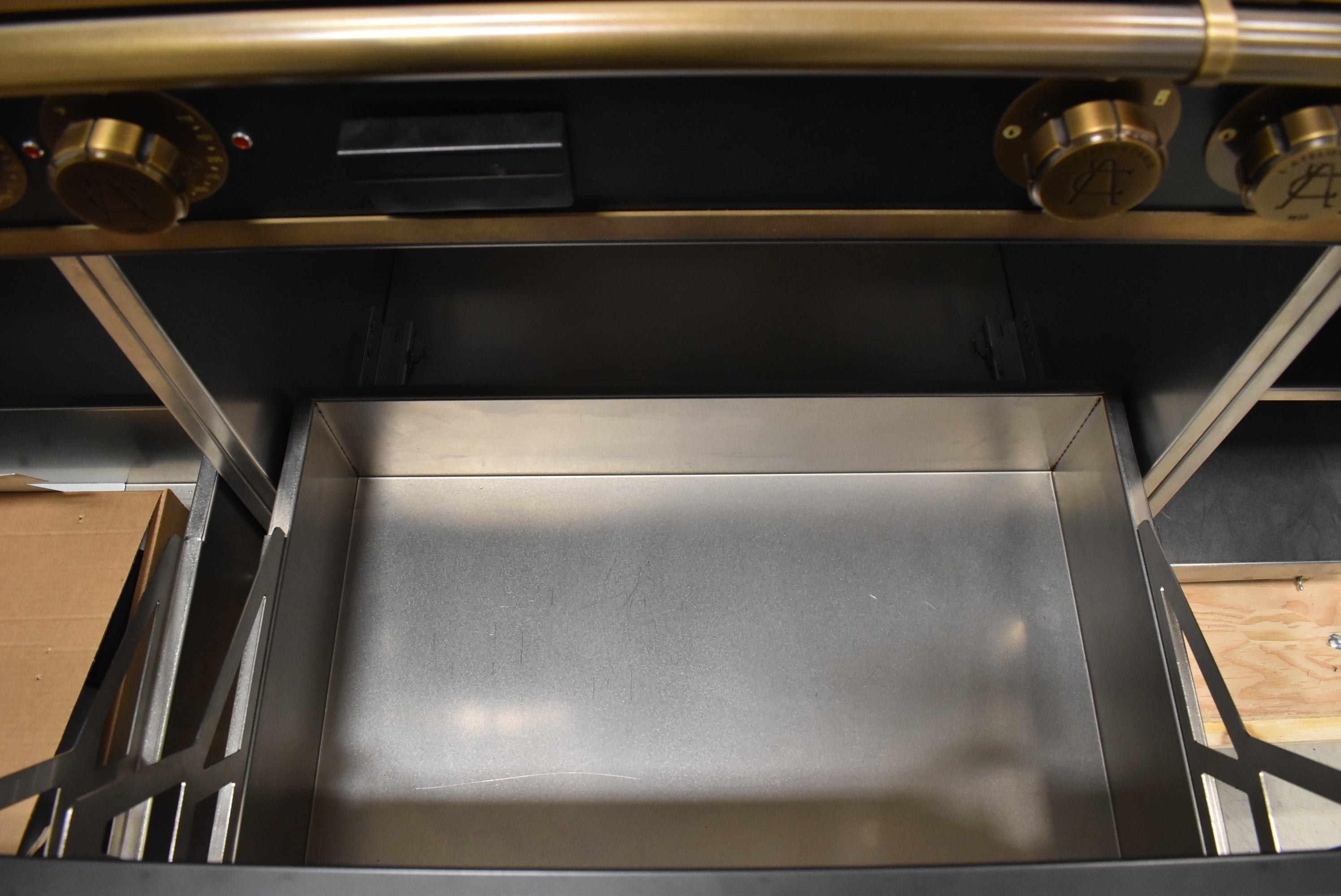 L'Atelier Paris Haute Design Le Classique Noir Matte Kitchen Cabinets with Cook Island