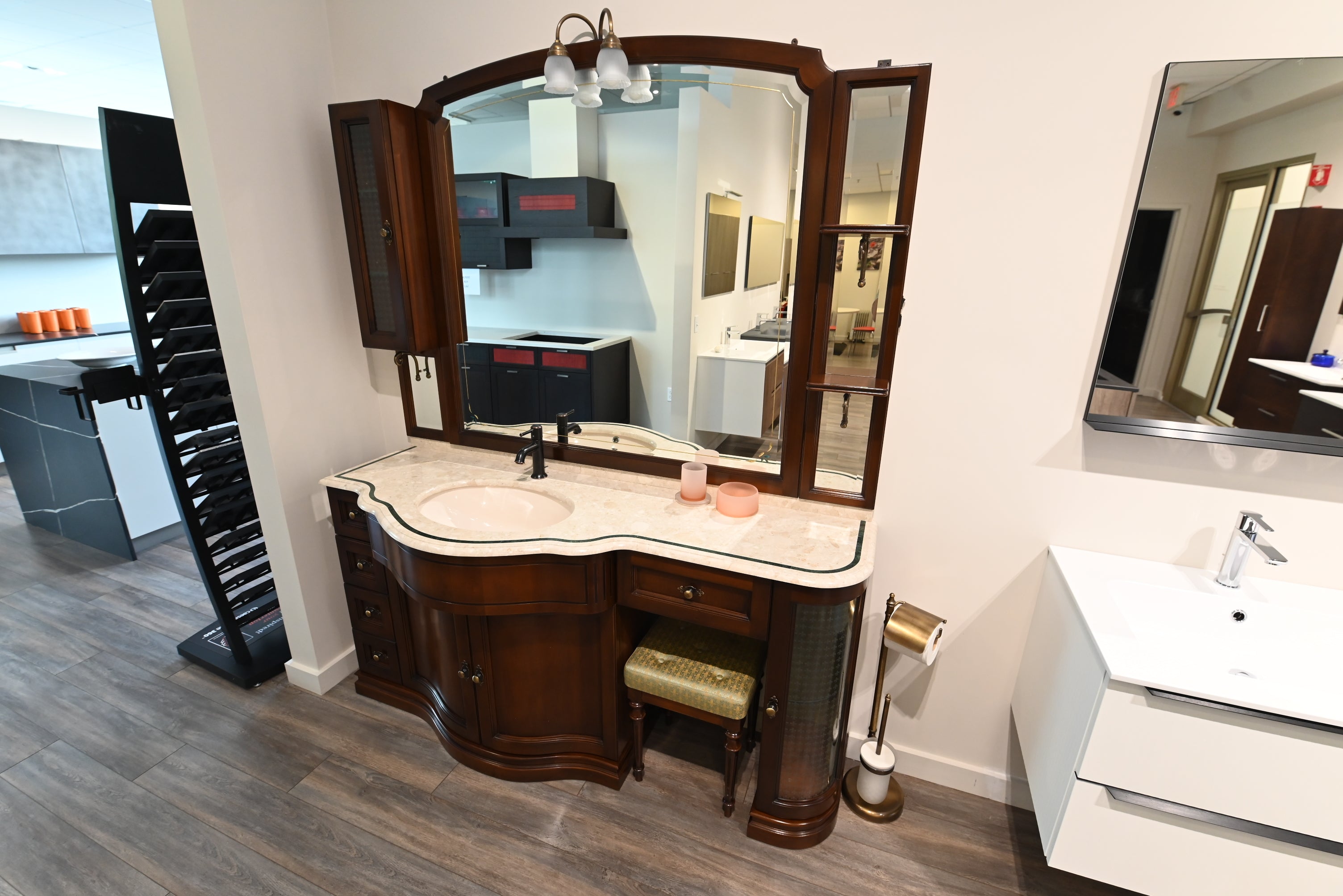 Traditional Cherry Wood 67" Single Vanity Station