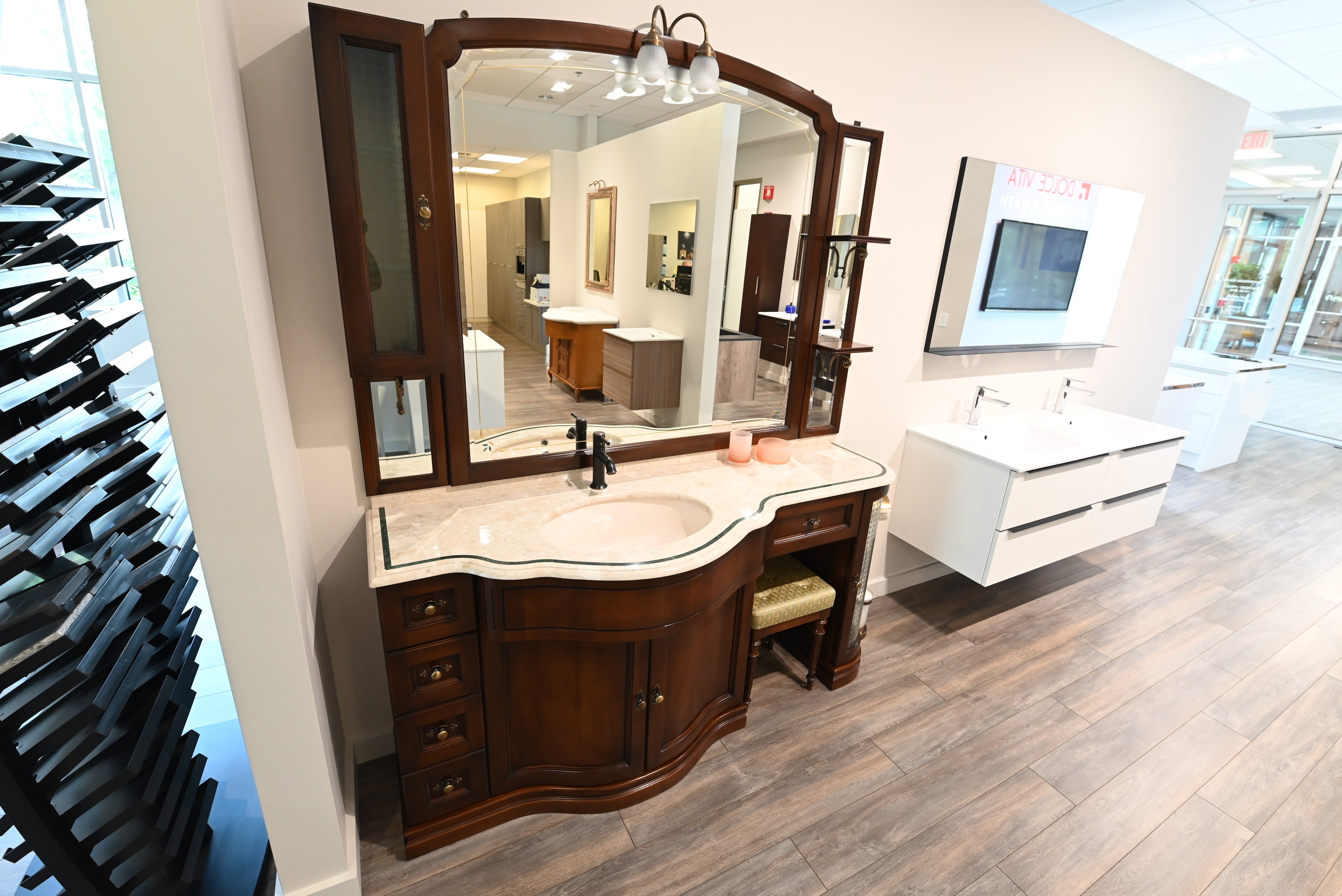 Traditional Cherry Wood 67" Single Vanity Station